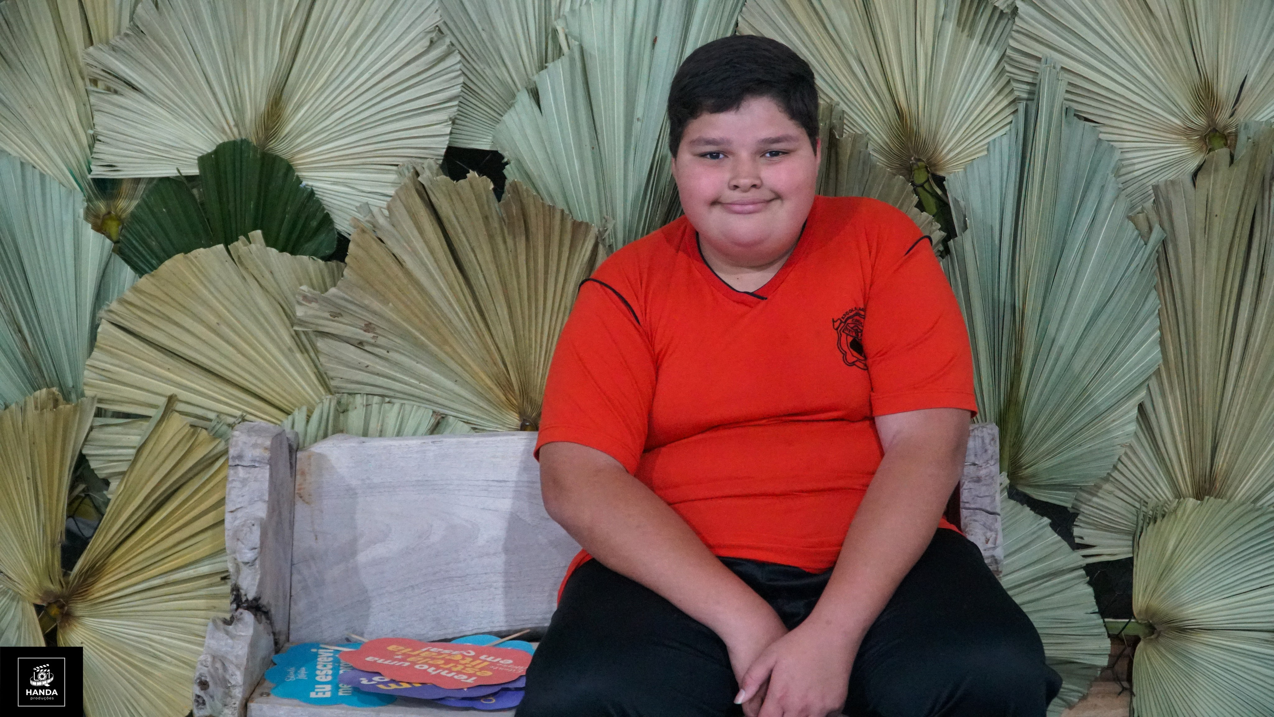 Noite autógrafos colégio Aurélio Buarque de Holanda. Handa Produções