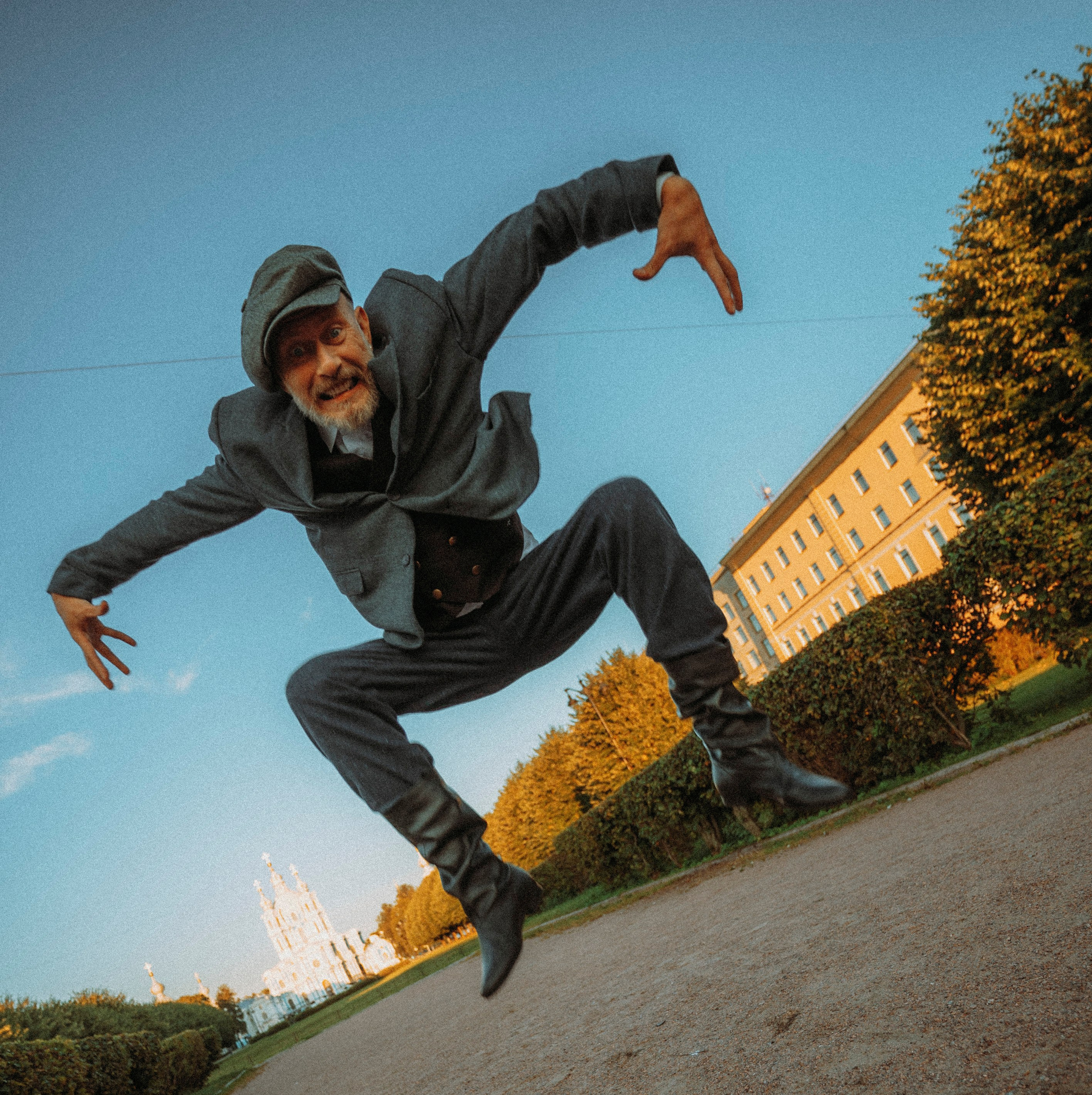 ХРУСТАЛЬНЫЙ МИР. Стрит-фотография, полная абсурда, идиотизма и красоты