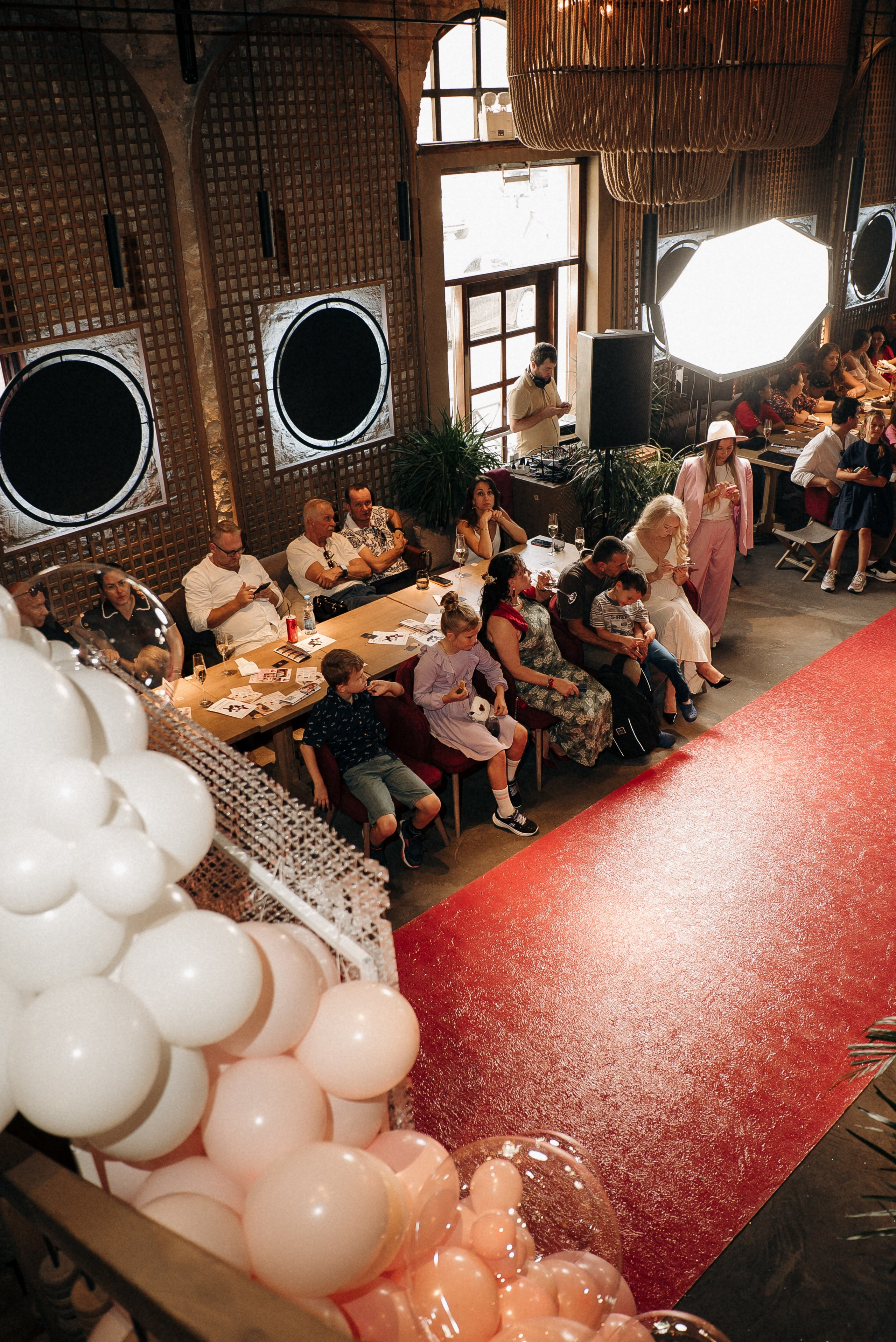 Fashion show. Портретный и семейный фотограф в Лимассоле Кипр Анна Руссу