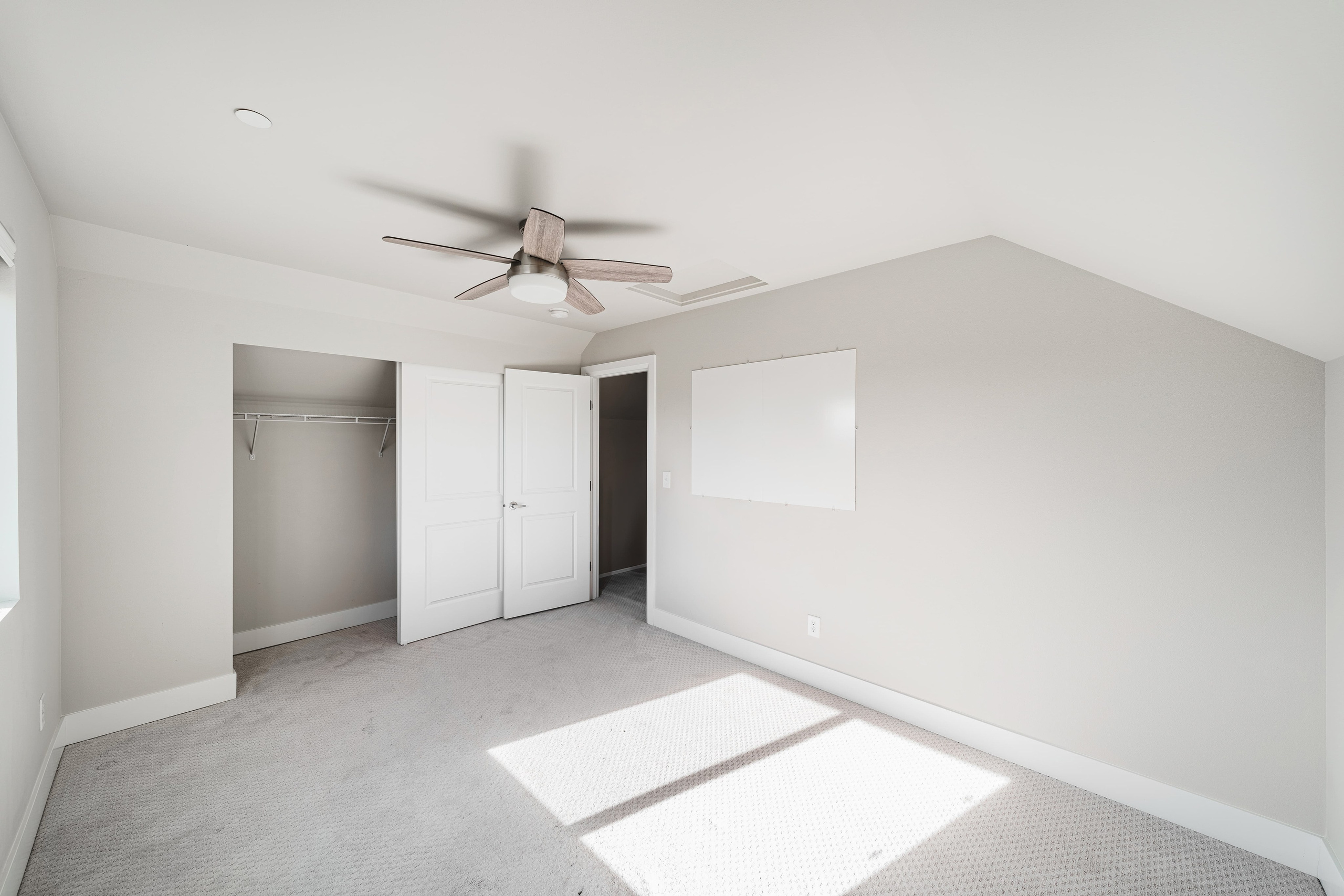 Real Estate photography. Washington state. EVAN ARISTOV WEDDING PHOTOGRAPHY — Seattle Wedding Photographer