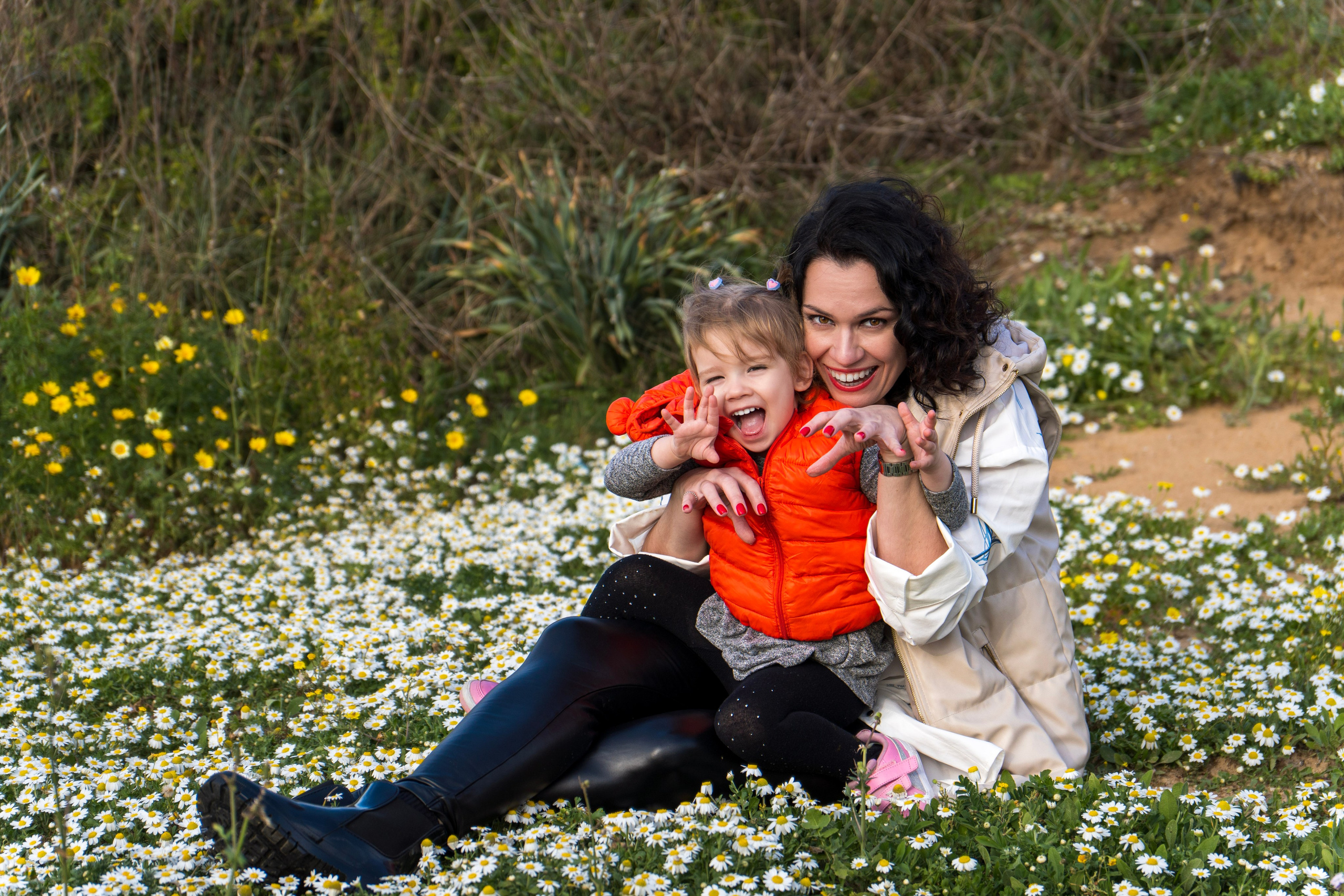Elina and her little princess. Art and outdoor photography