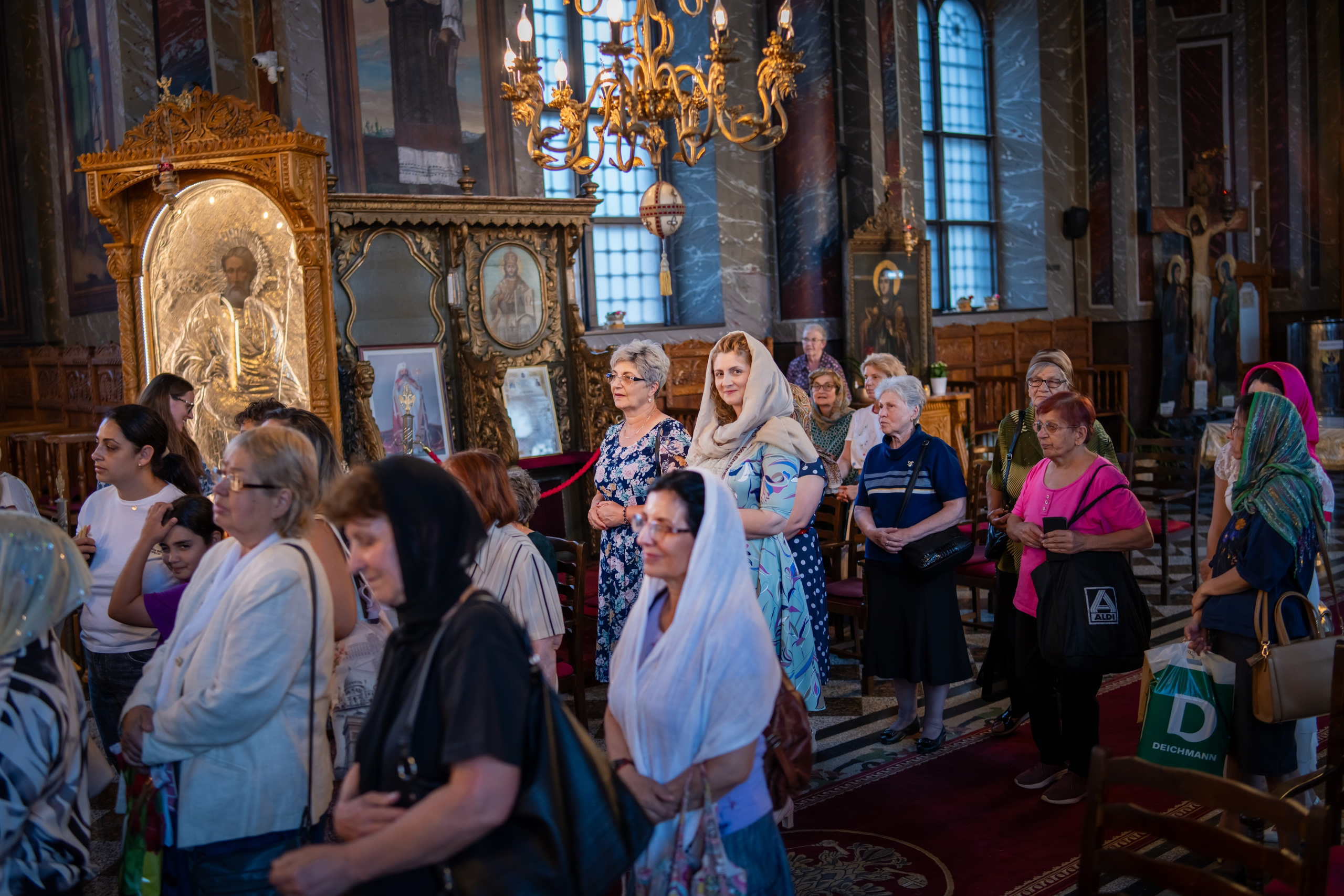 Hram Biserica Sfânta Vineri din Ploiești. Mihai Alexandra Events