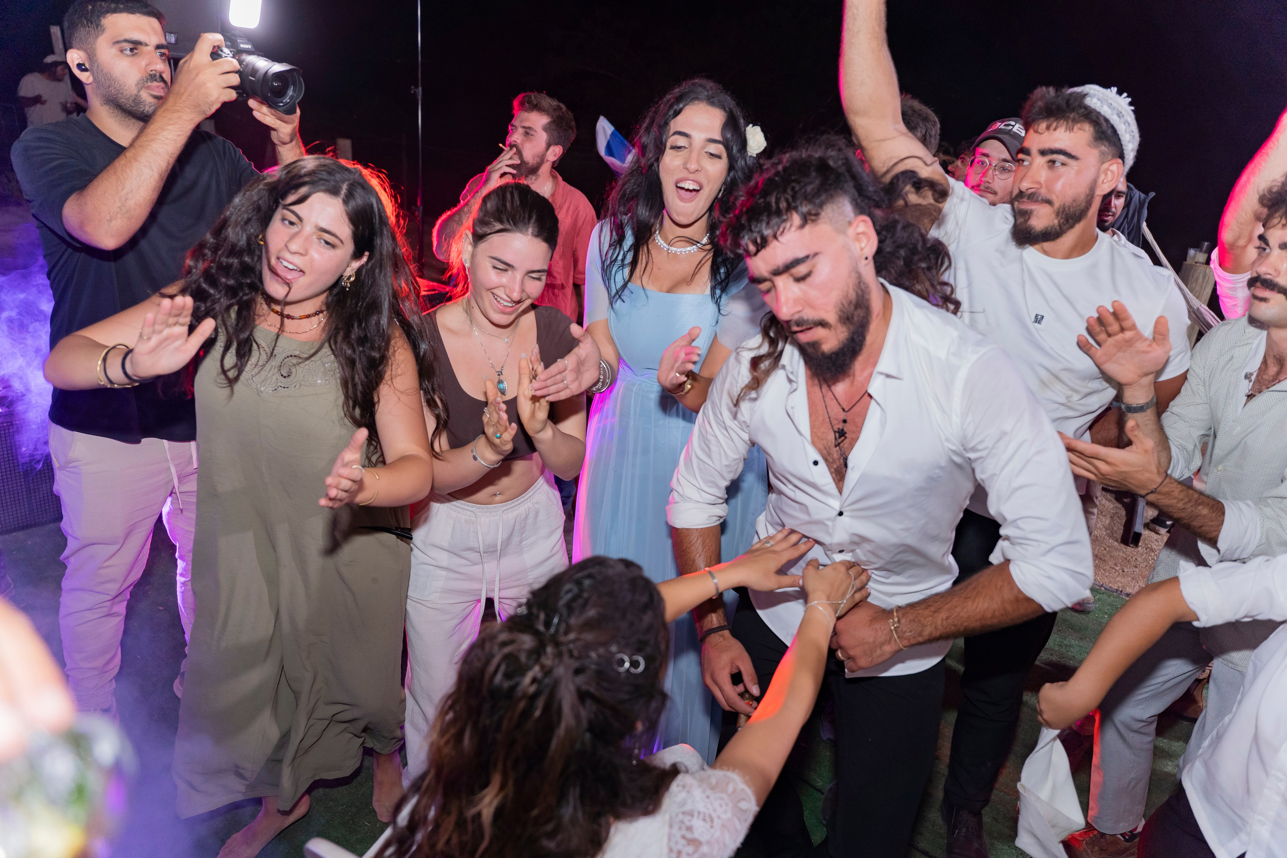 אביה ואחיה. יוסף מזרחי צילום חתונה, ברית וזוגיות. צלם מקצועי שאוהב להוציא אתכם הכי יפים ברגעים הכי מרגשים