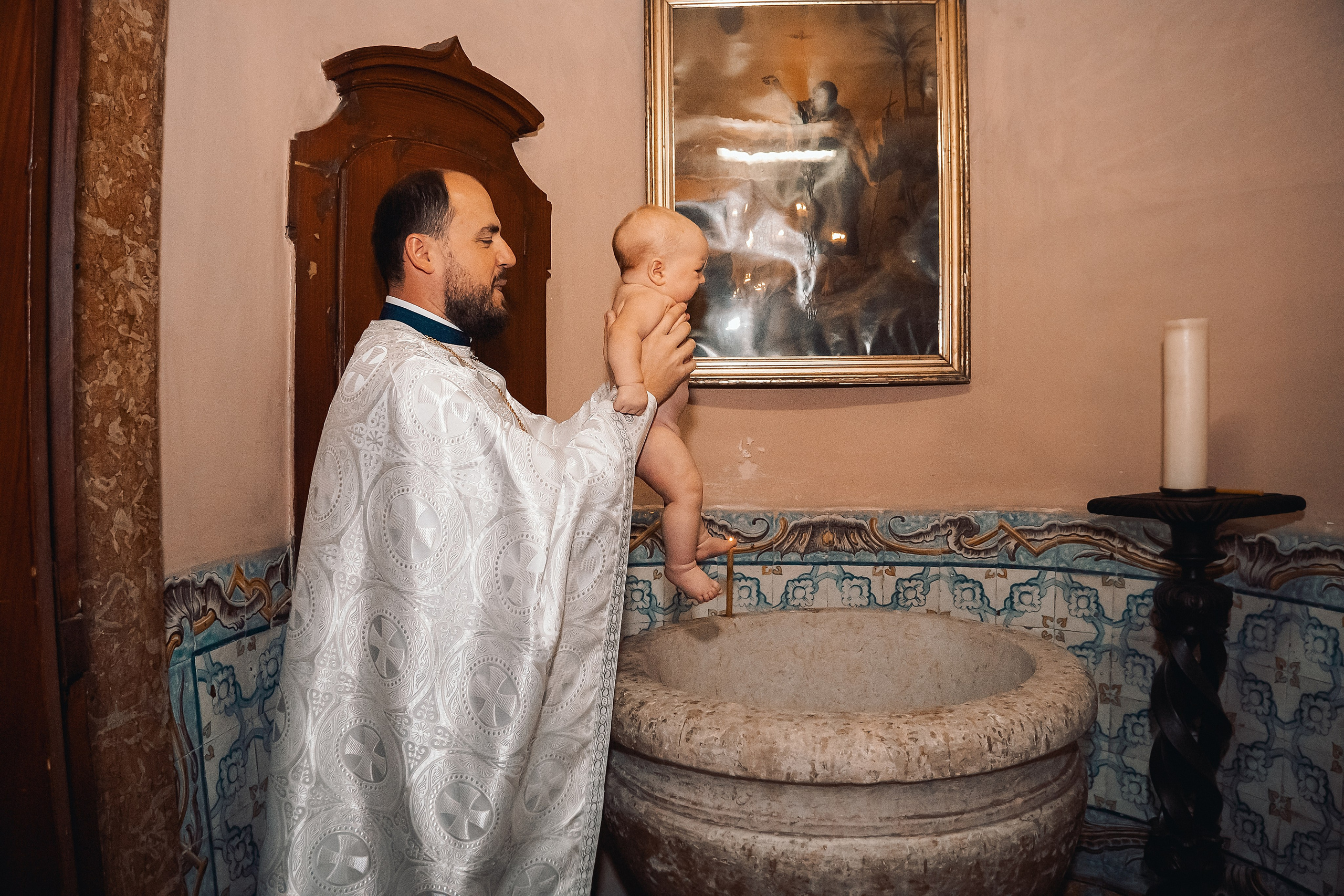 Хрещення. Валерія Сичова. Сімейний та репортажний фотограф в Португаліі