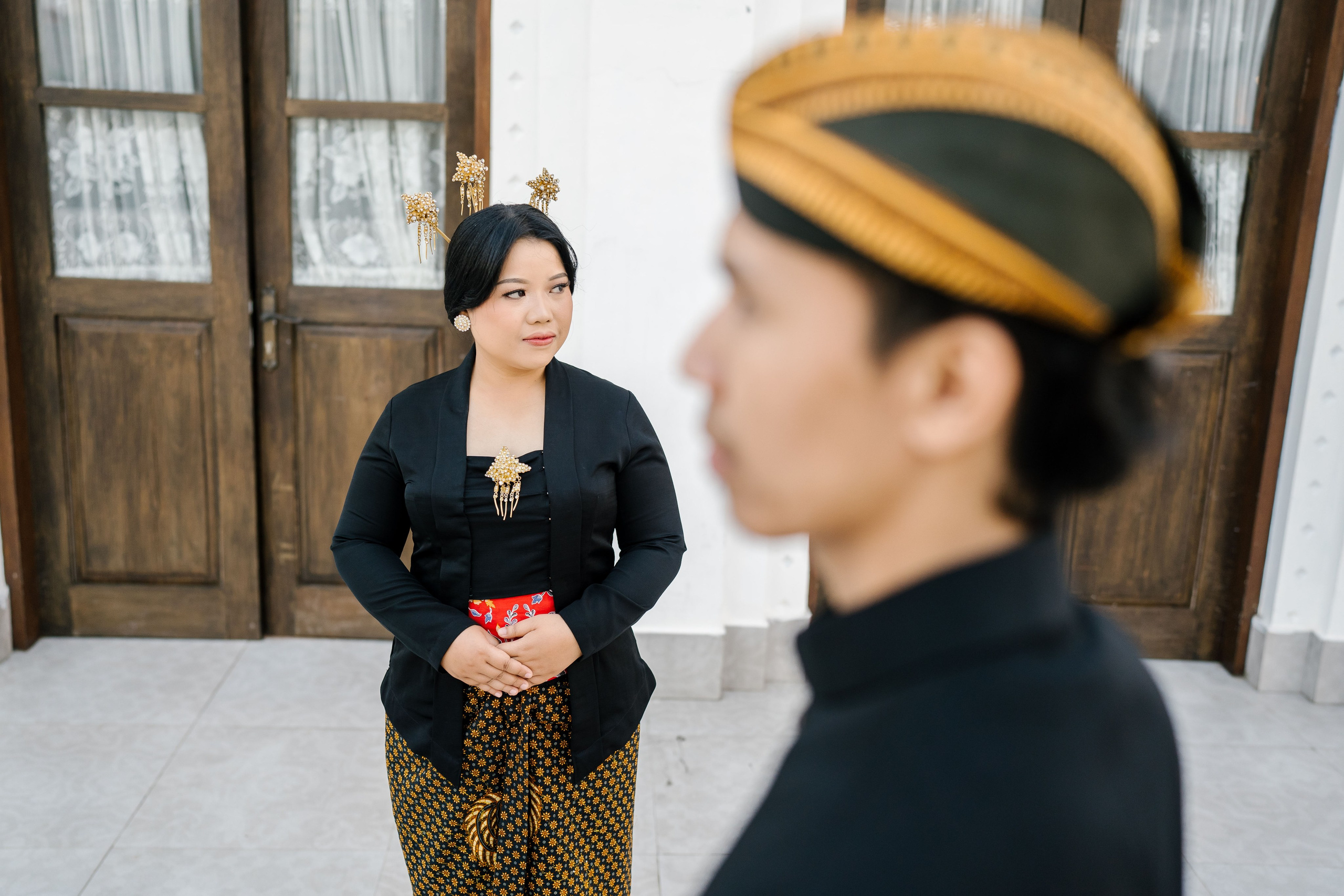 Prewedding Photo Shoot with Javanese style. Female Photographer in Bali