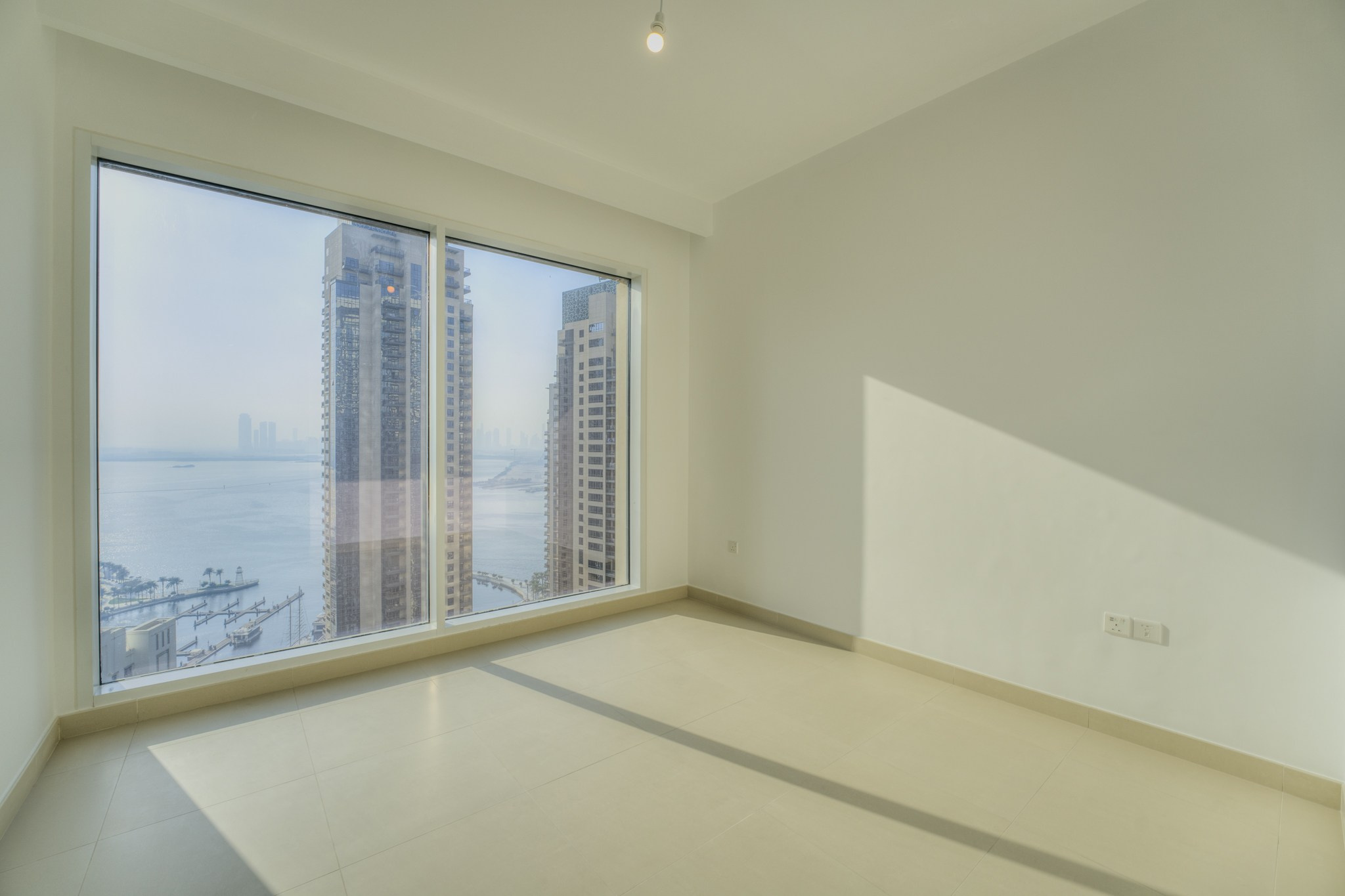 Creek Harbour. Zakhar Leshkov Photo