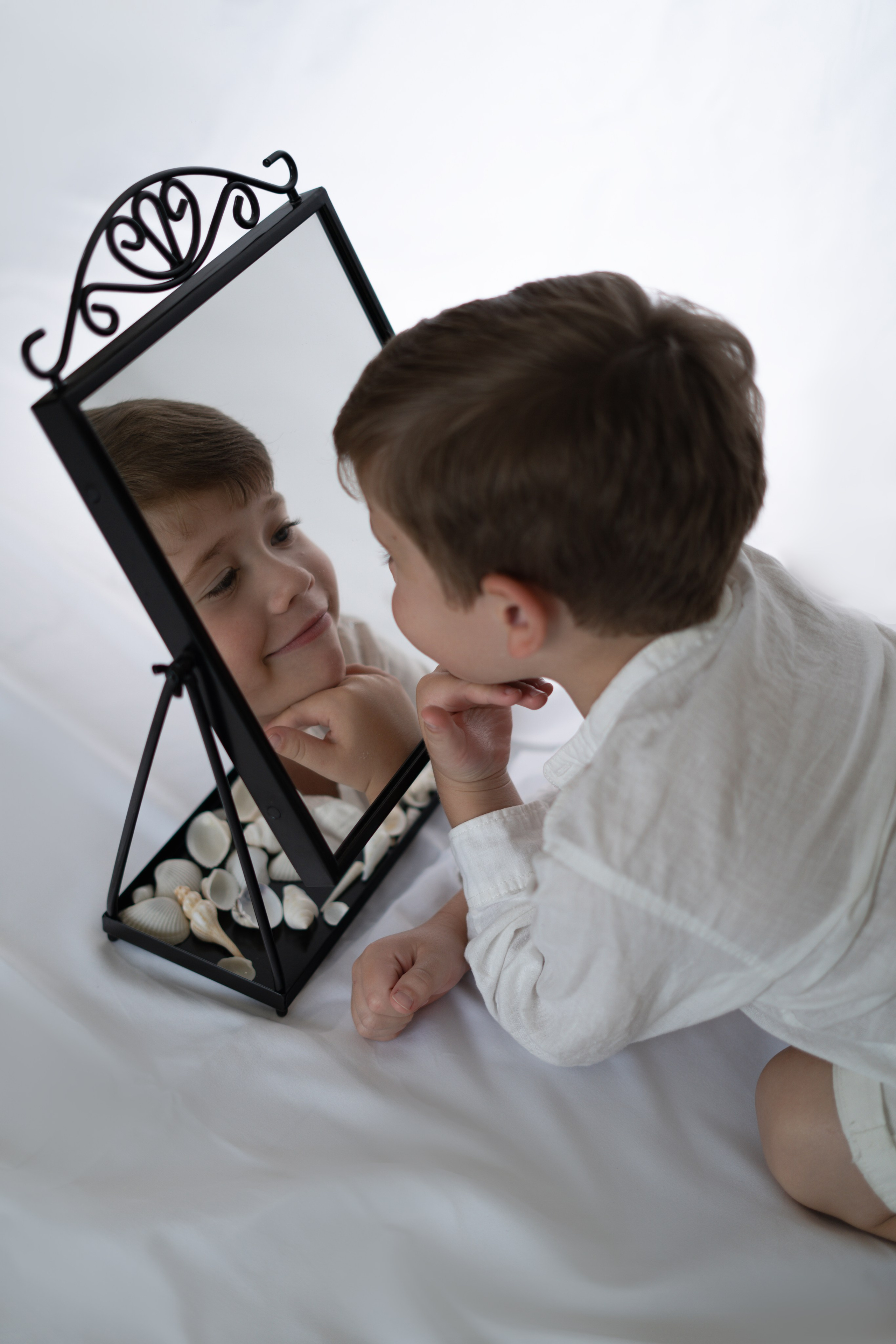 Kids Photoshoot in Abu Dhabi — Real Emotions & Genuine Moments. Mariia Safronova is your photographer in Abu Dhabi and Dubai