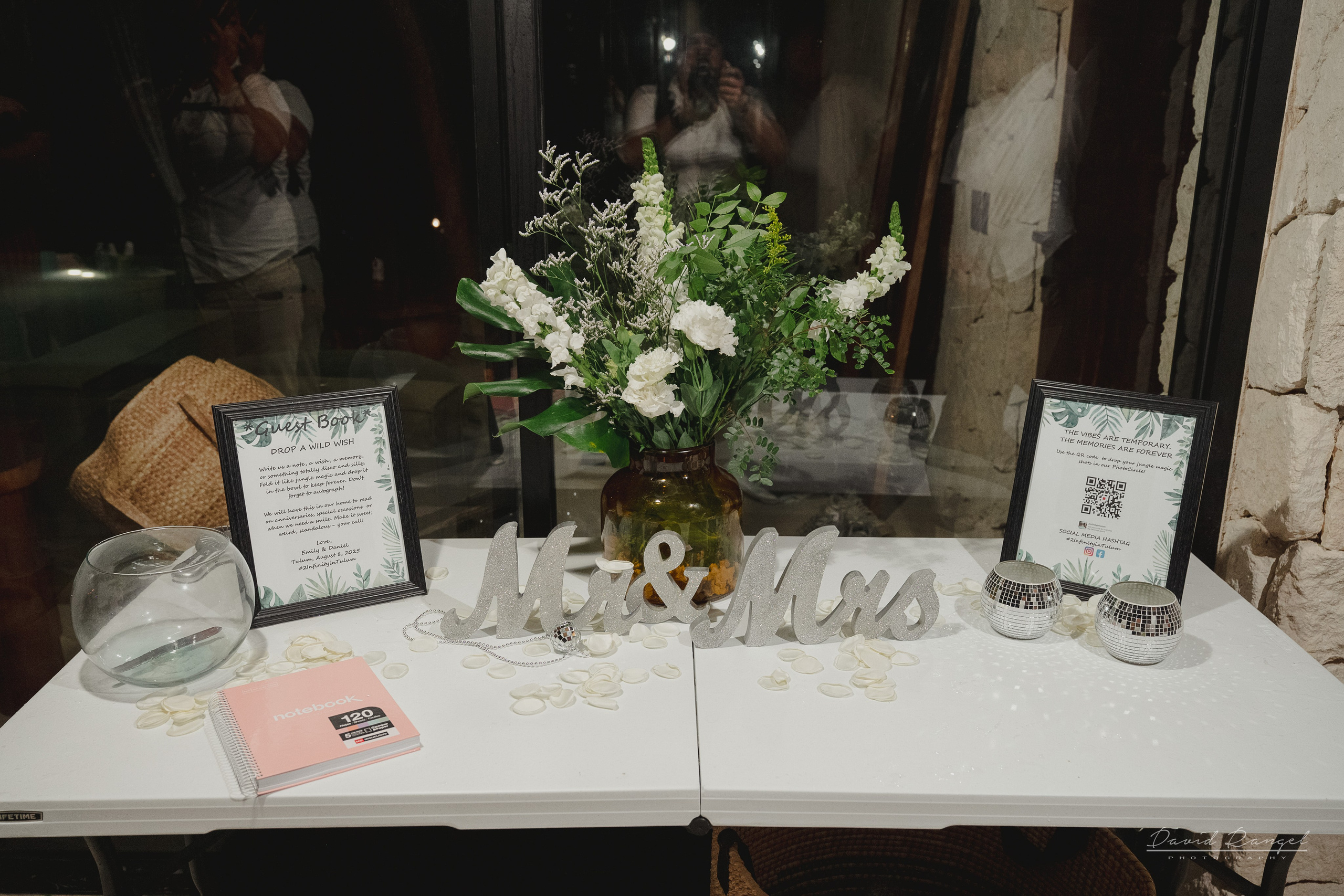 Destination Wedding in Tulum, Mexico. Destination wedding photographer based in Cancun and Riviera Maya with service worldwide