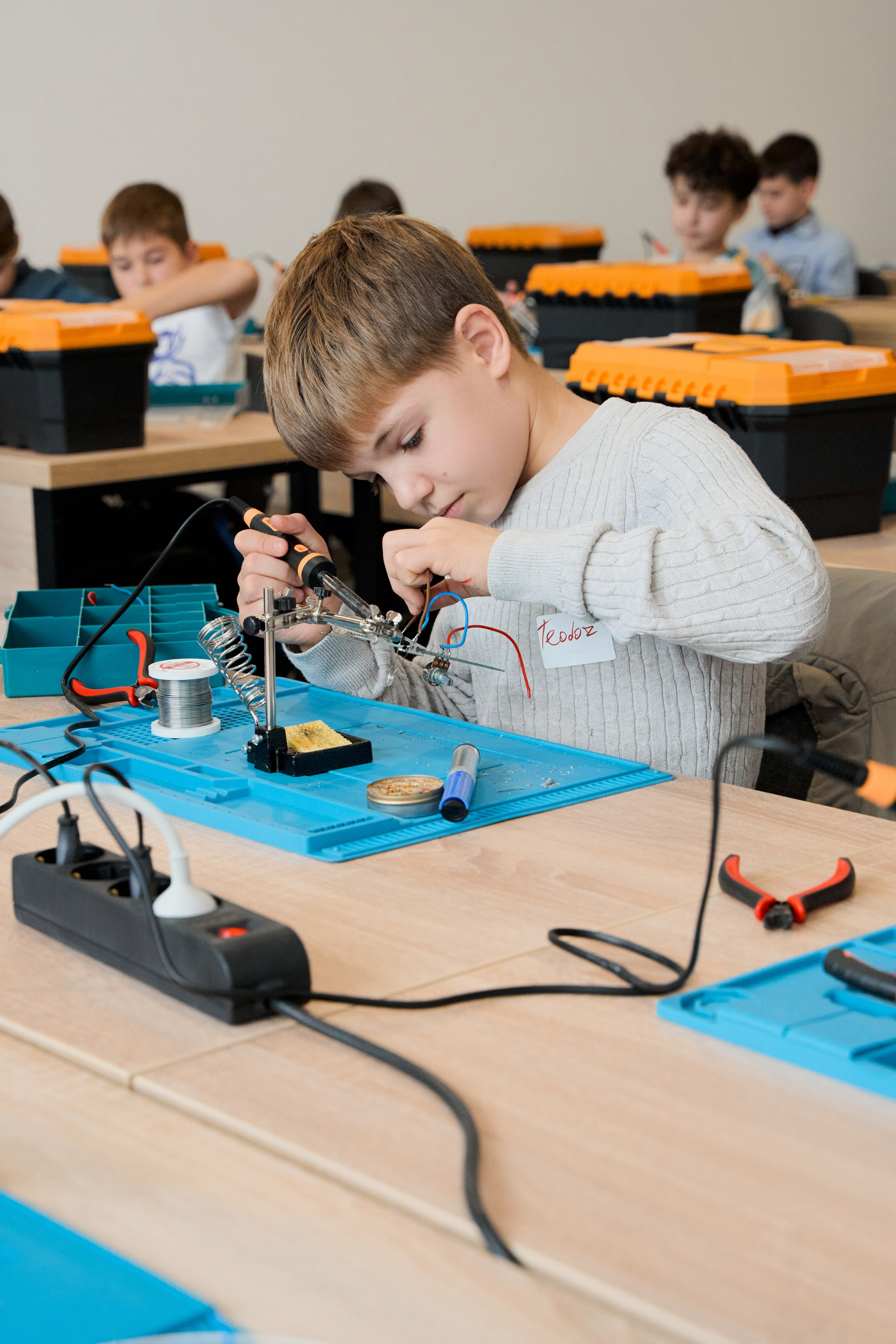 Minivolt. Привет