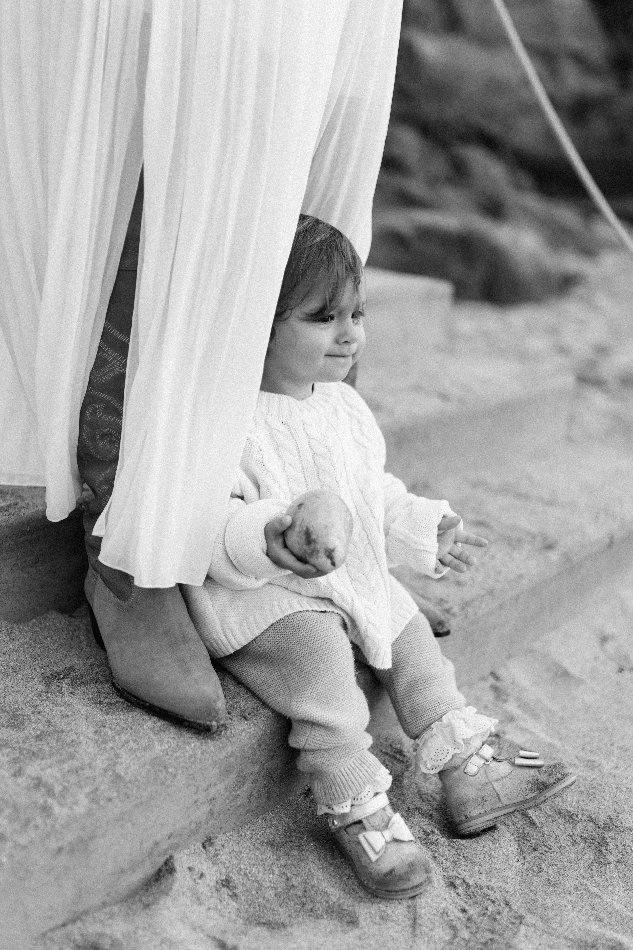 Wild Beauty on the Californian Beach. Maternity, newborn photographer in the Bay Area|Iryna Rakivnenko