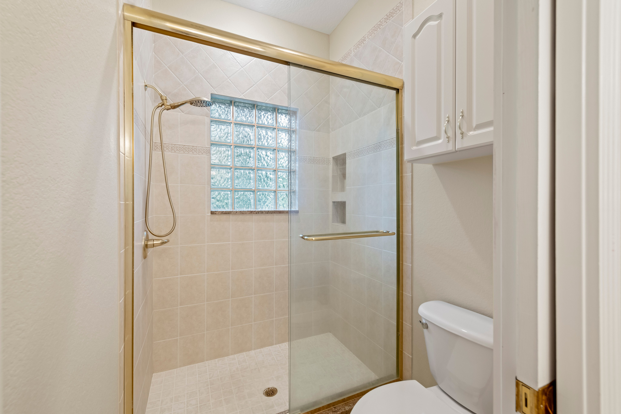 Riverbend Dr, Jacksonville Fl 32 207