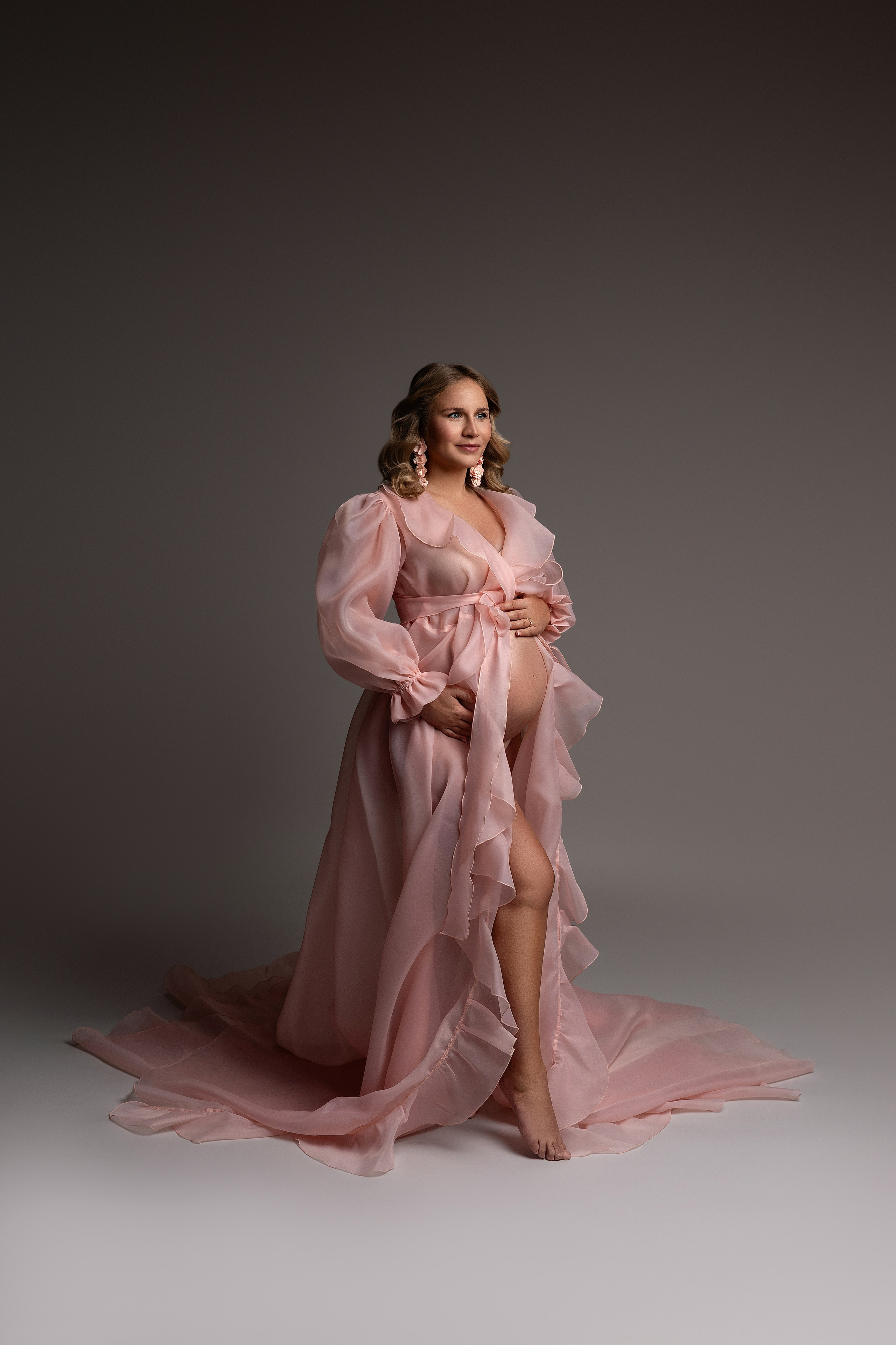 Babybauch. Neugeborene- Schwangerschaft- und Kinder Fotografin in Lehre