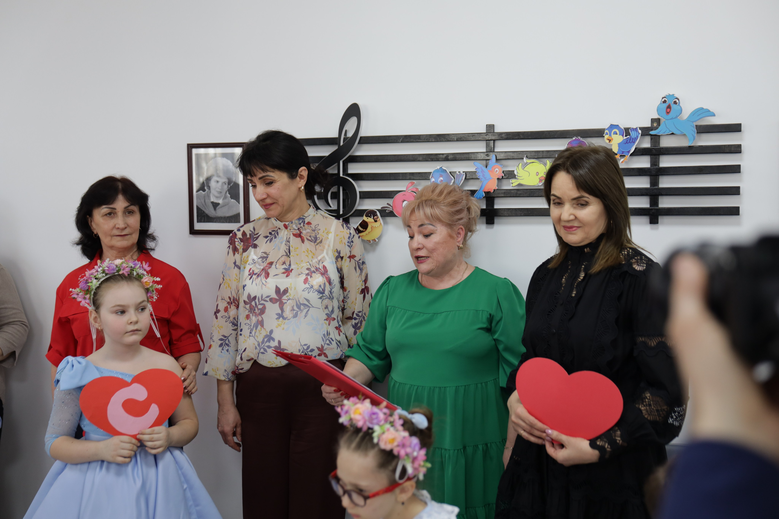 Mama în ochi de copil.... Alika Dia- Fotograf în Republica Moldova, Strășeni
