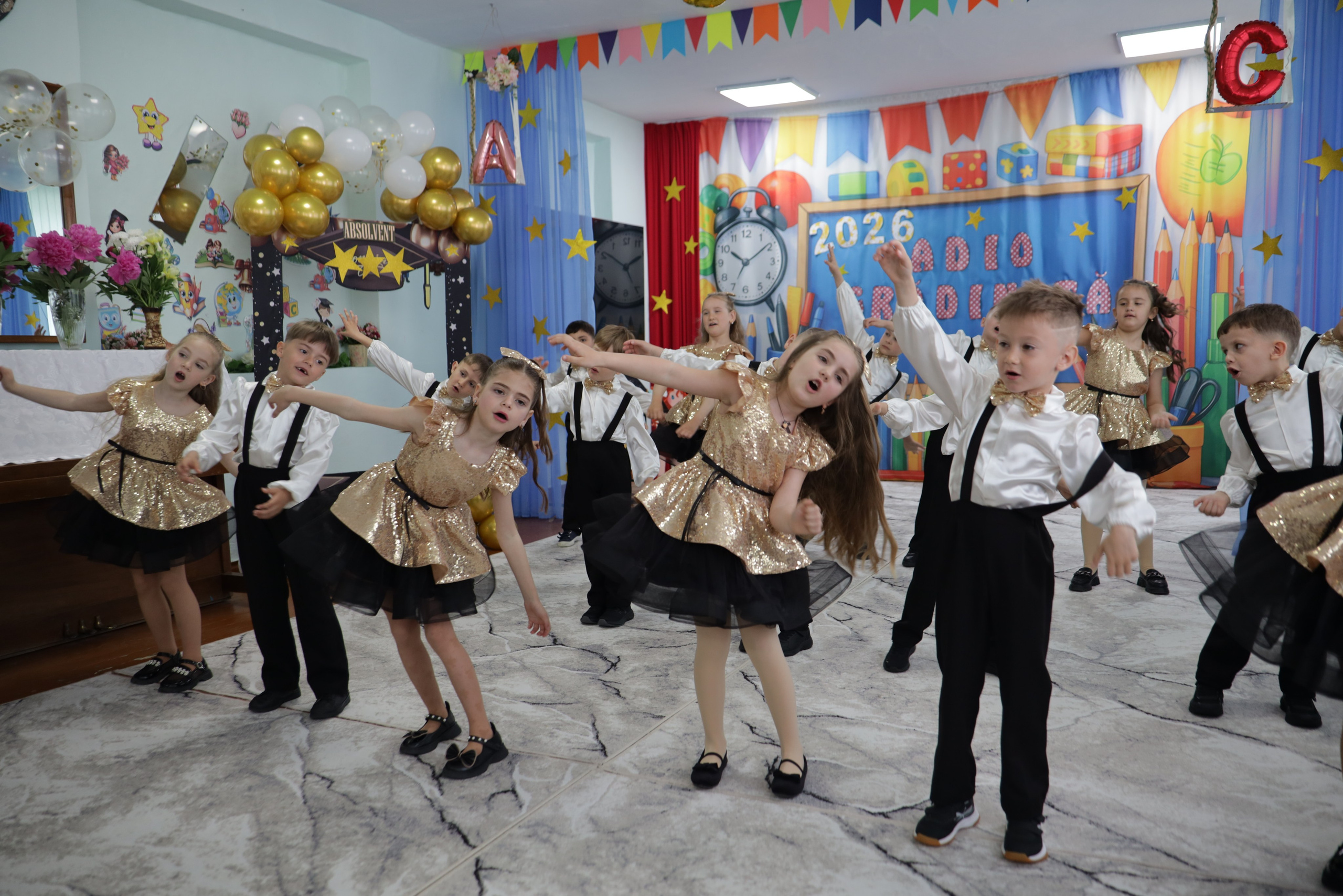 O filă de copilărie.... Alika Dia- Fotograf în Republica Moldova, Strășeni