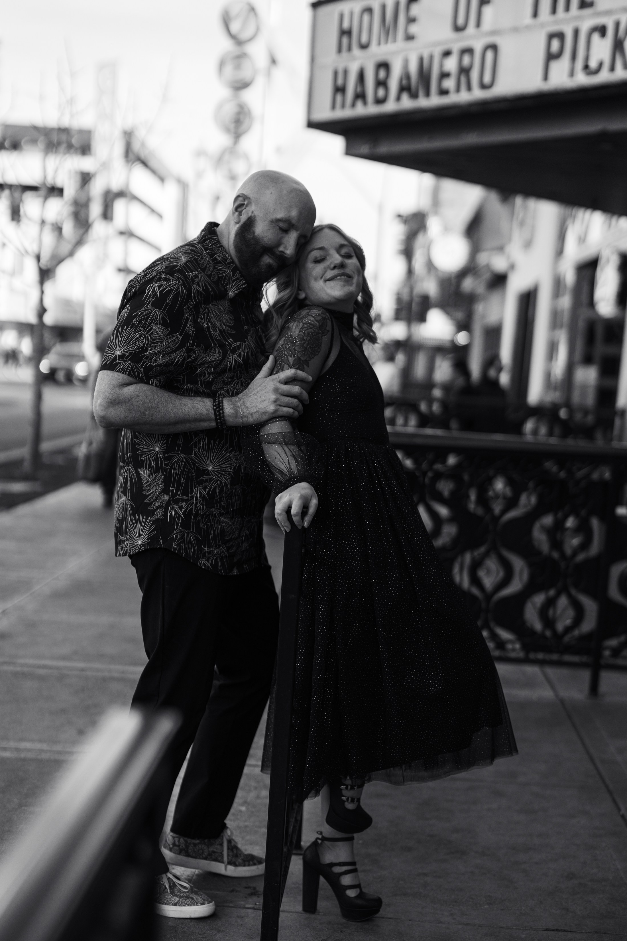 Bri&John. Wedding & elopement photographer Viktoriya Kravtsov. Las Vegas