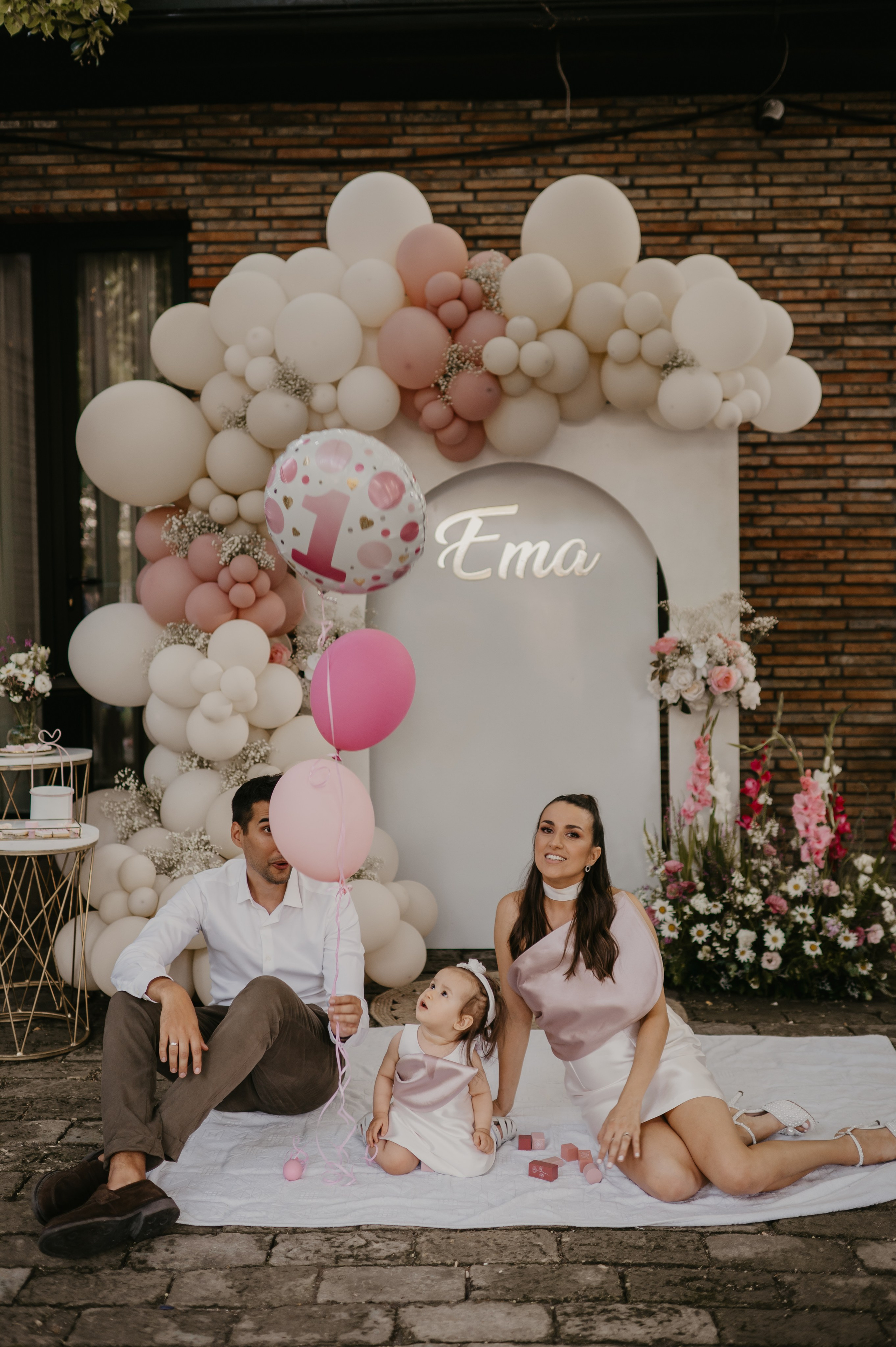 Emin prvi. Ana Sladojevic