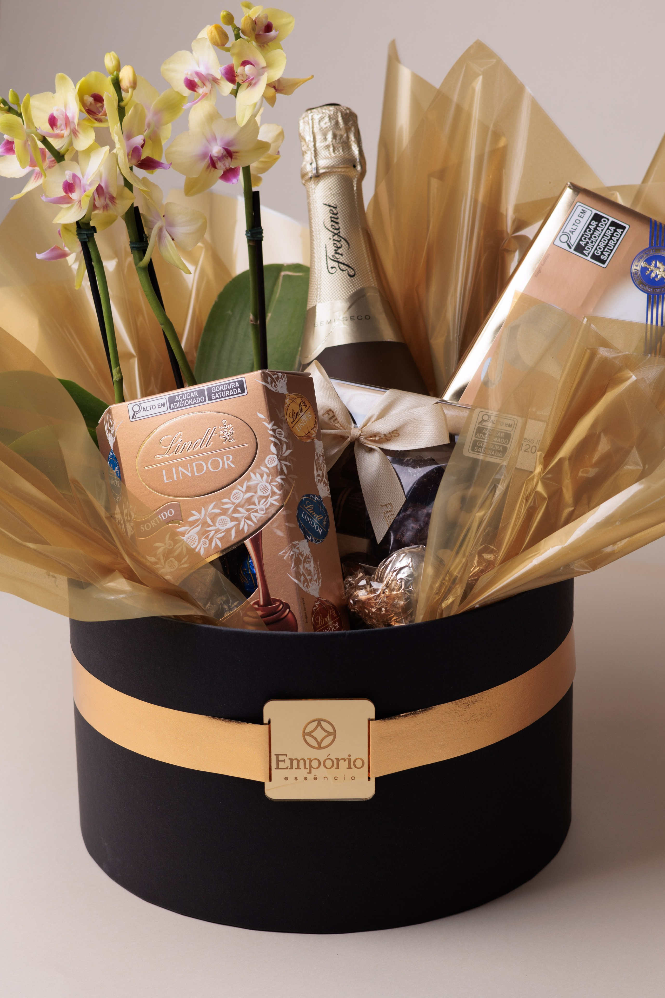 Fotografia Publicitária de Cesta Presente Premium | Encanto & Arte. Luan Hobold Fotografia