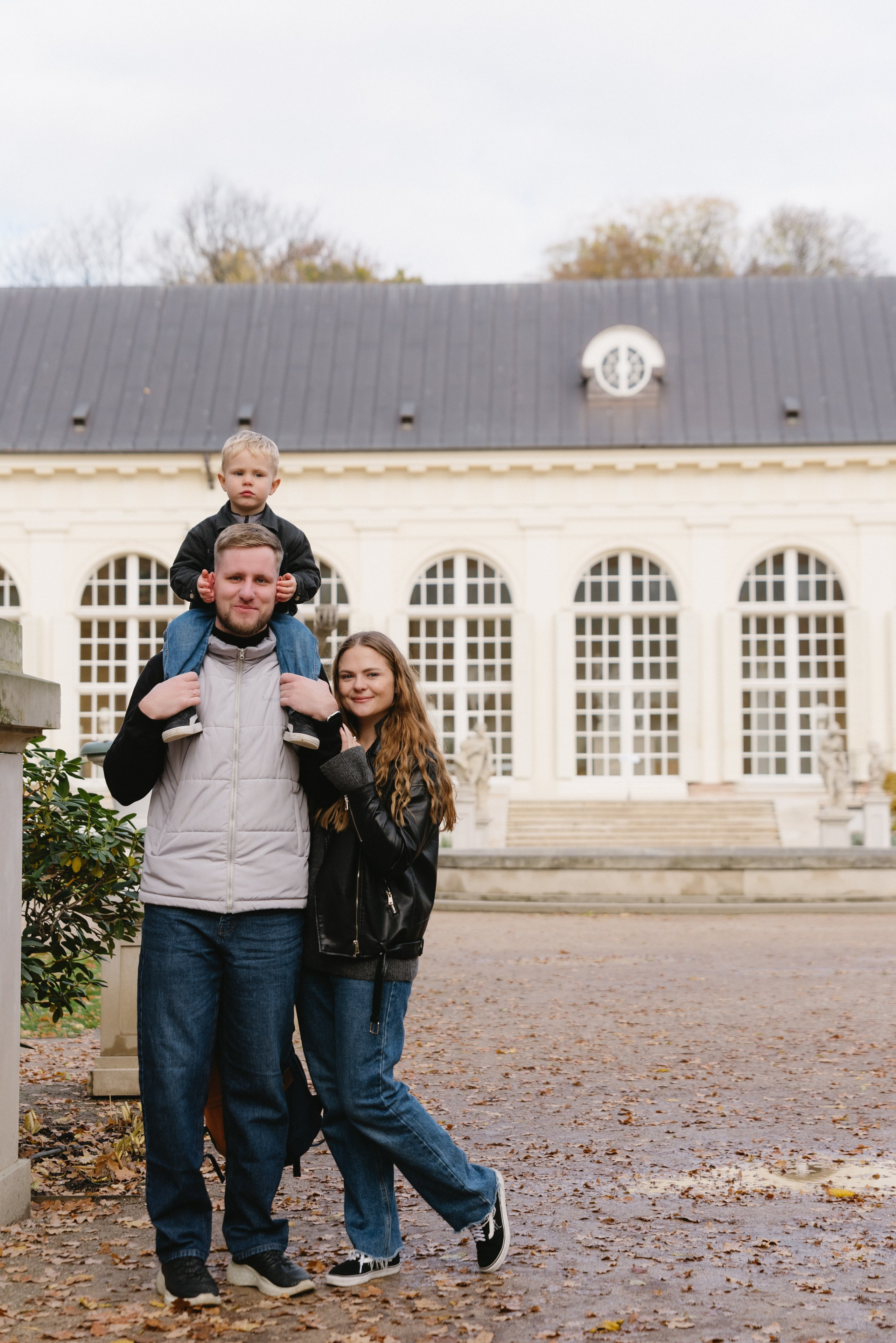 Sesja rodzinna Hanna, Vlad & Matvei. Eugene Save – Fotograf Ślubny i Rodzinny | Warszawa i Cała Polska