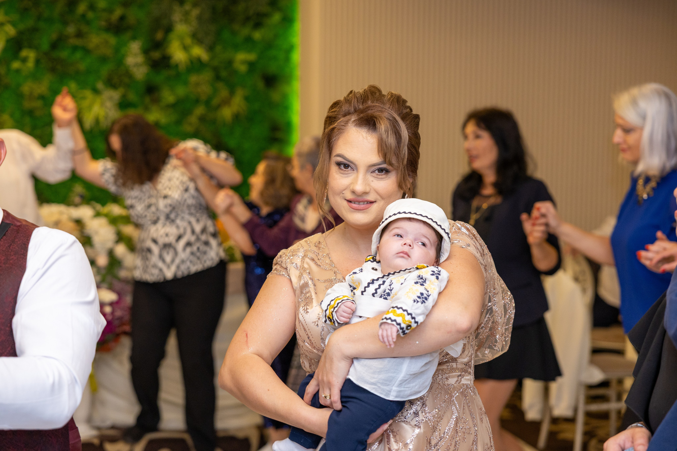 Andrei Sebastian. Moments By Gub