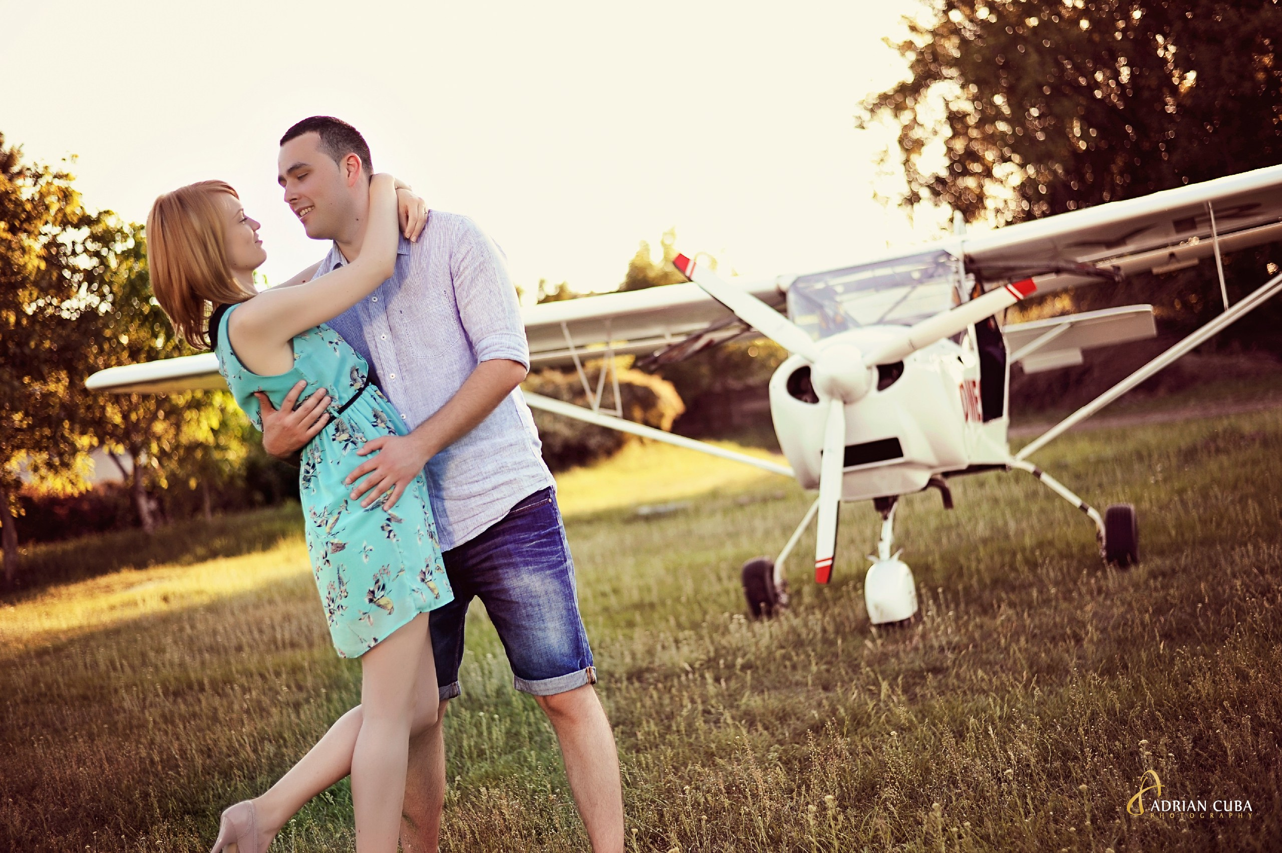 Sedinta foto Save the Date Iasi | Fotografie de logodna realizata de Adrian Cuba