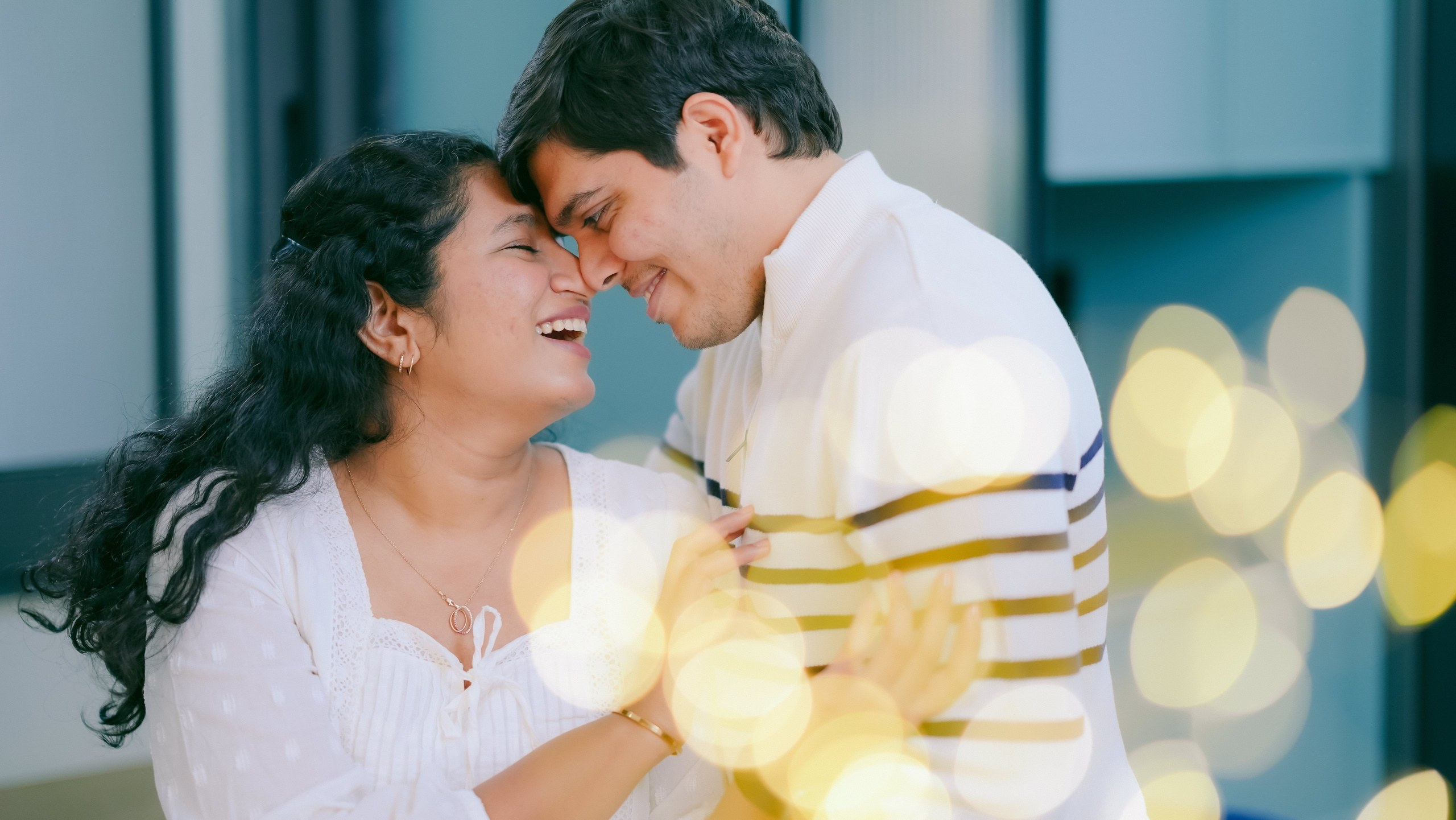 COUPLE SESSIONS. Love Emotions Weddings