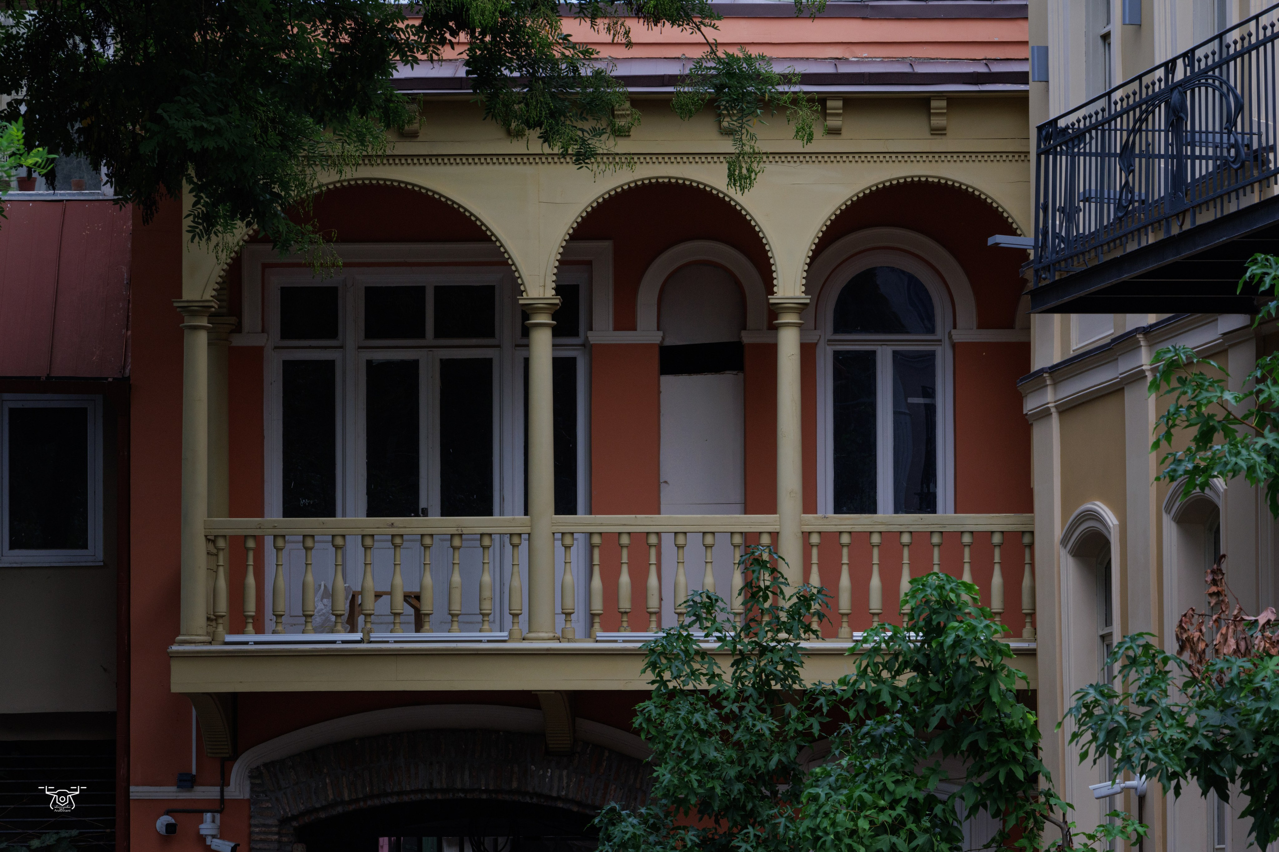 ქალაქი და ადამიანი. FramefreeMan