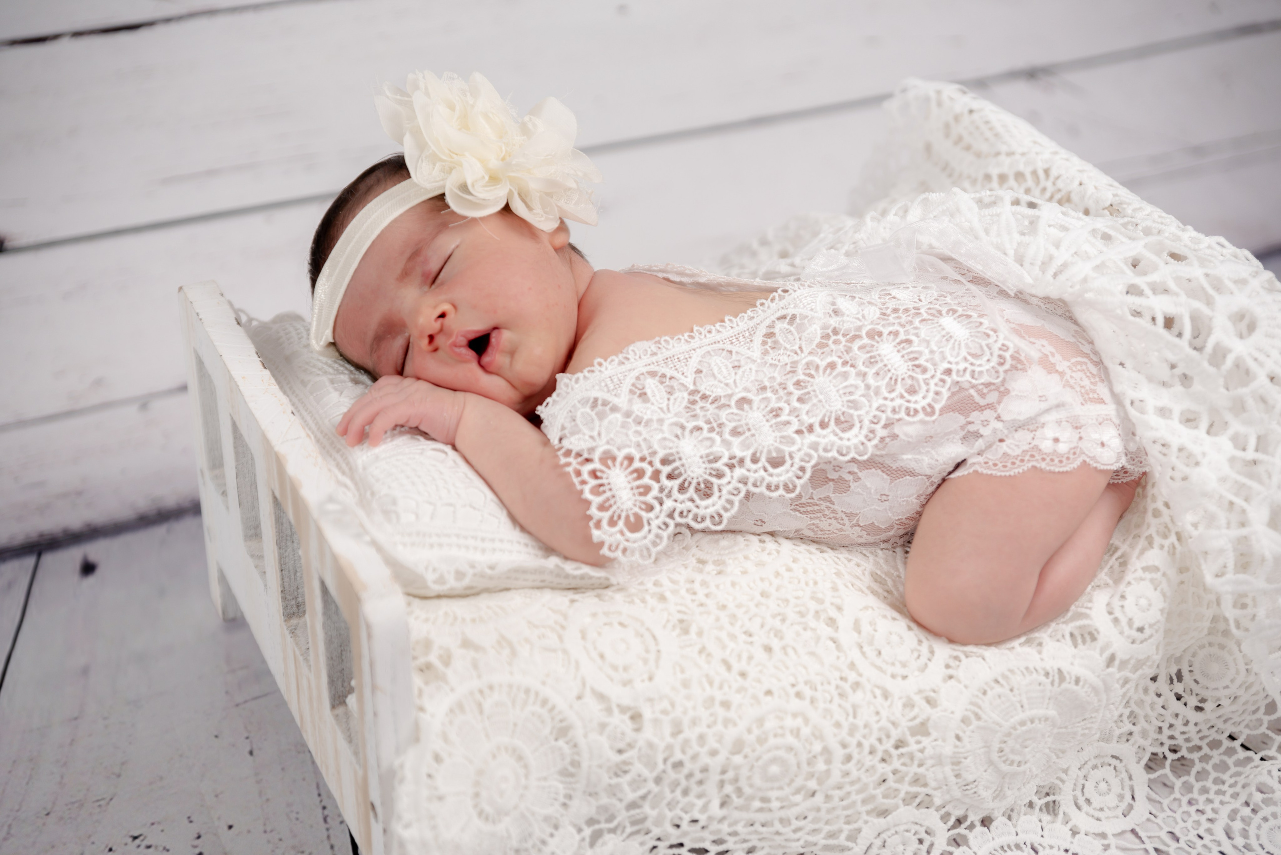 Newborn Photoshoot. Professional Photograher, Antwerpen/Belgium