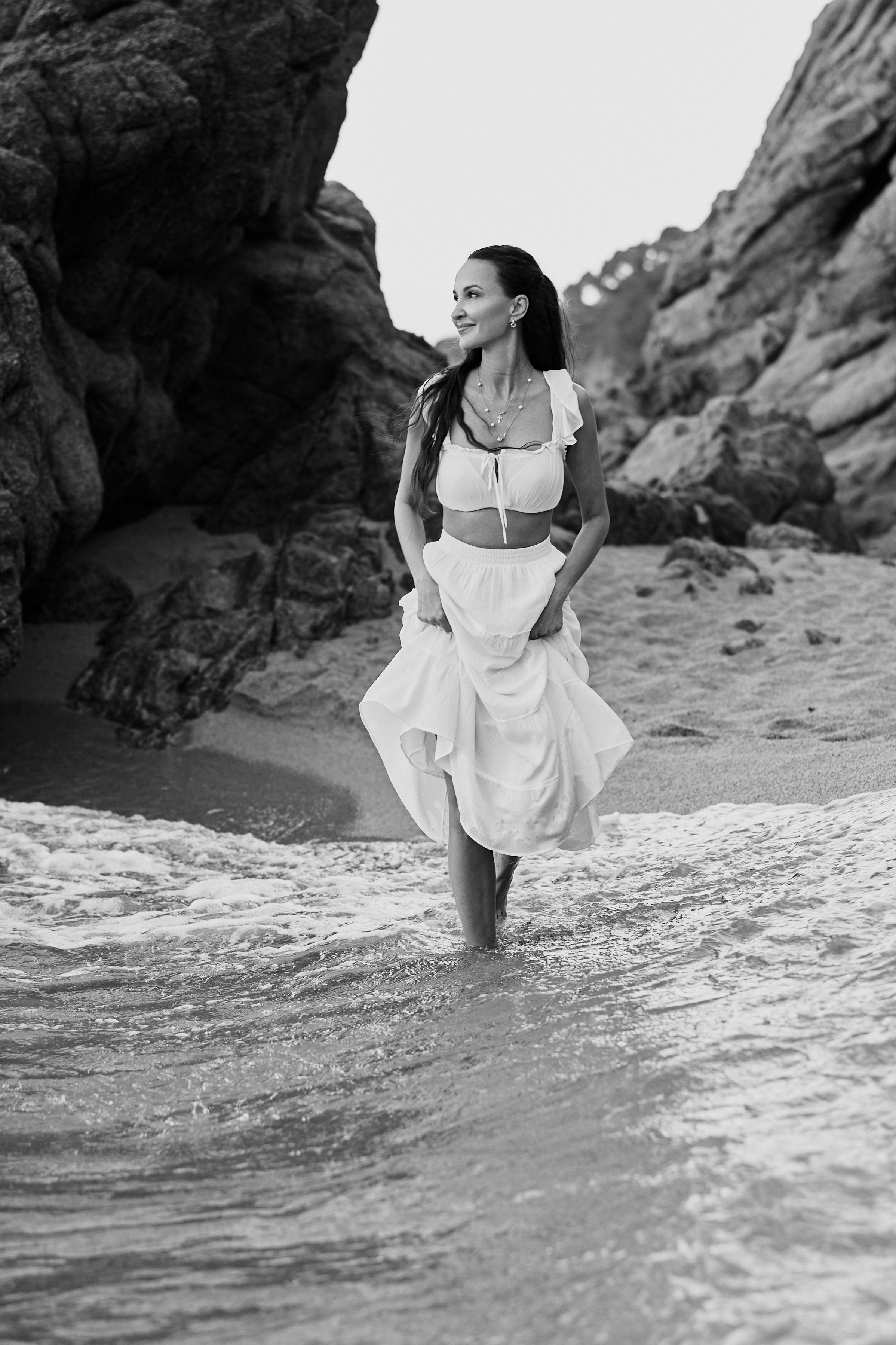 Мама с детьми на пляже. Fotógrafa en España Zhanna Zakharchenko