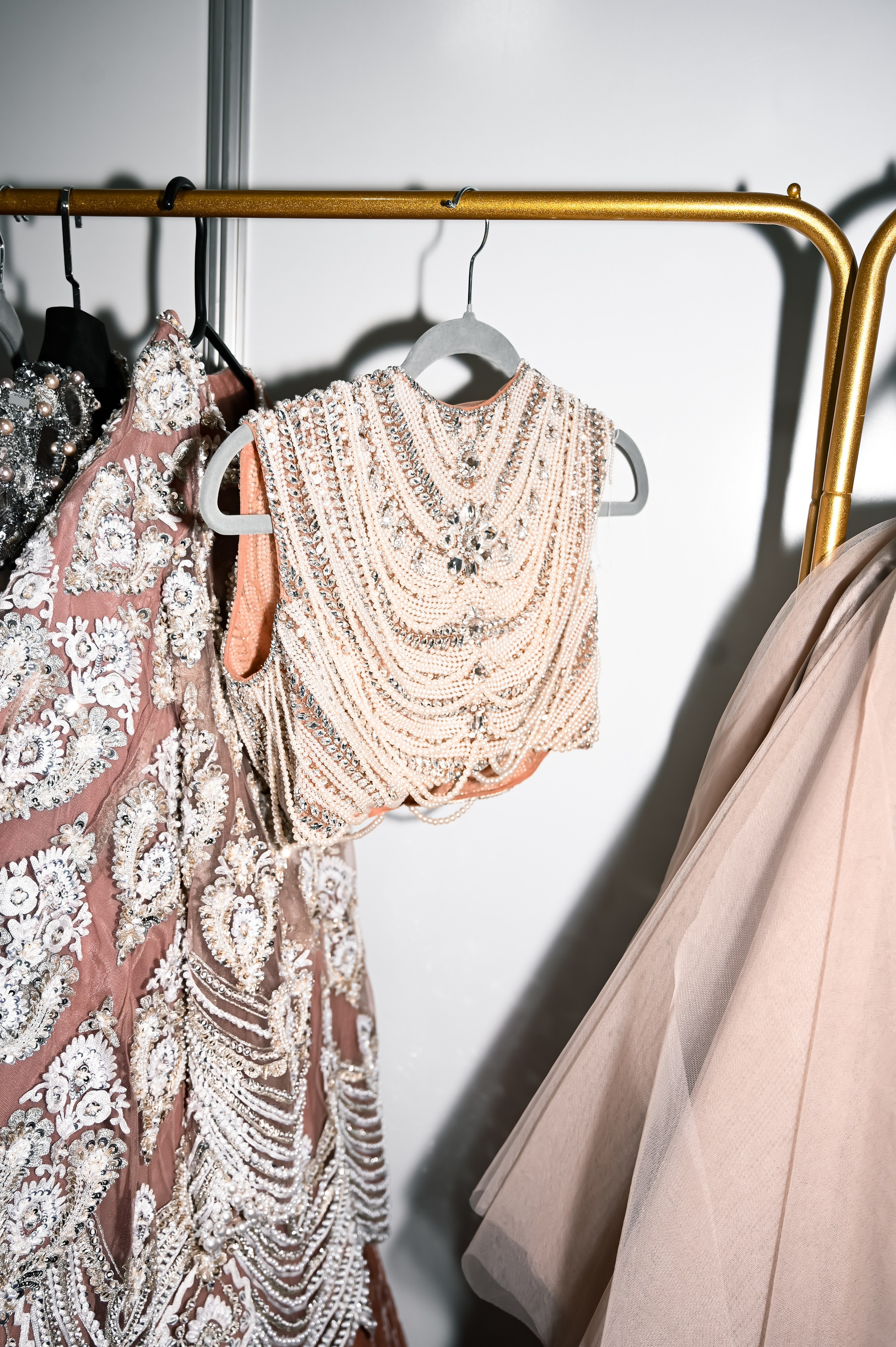 ELLE x Manish Malhotra. Versoluna