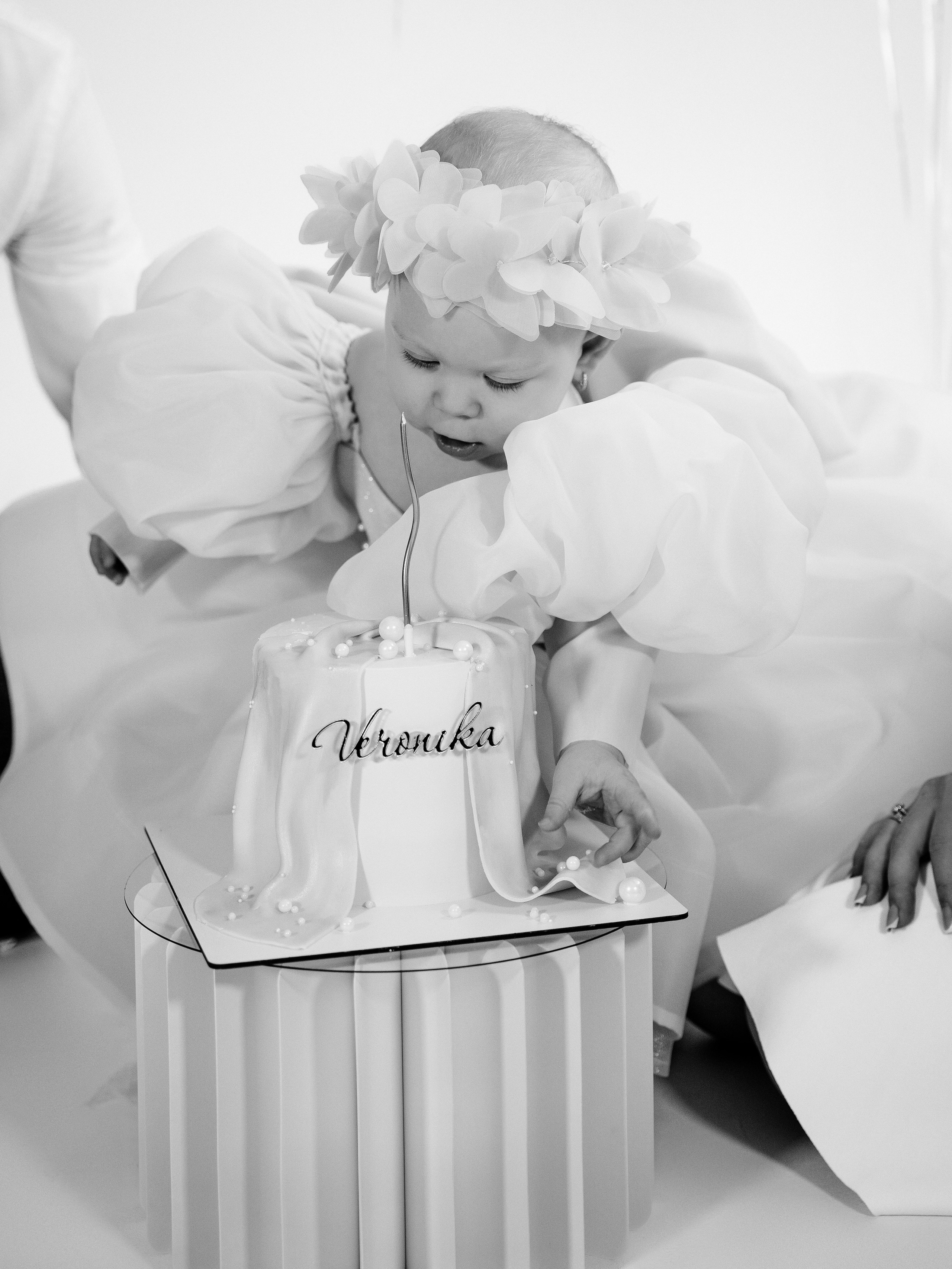 First birthday photoshoot Veronika