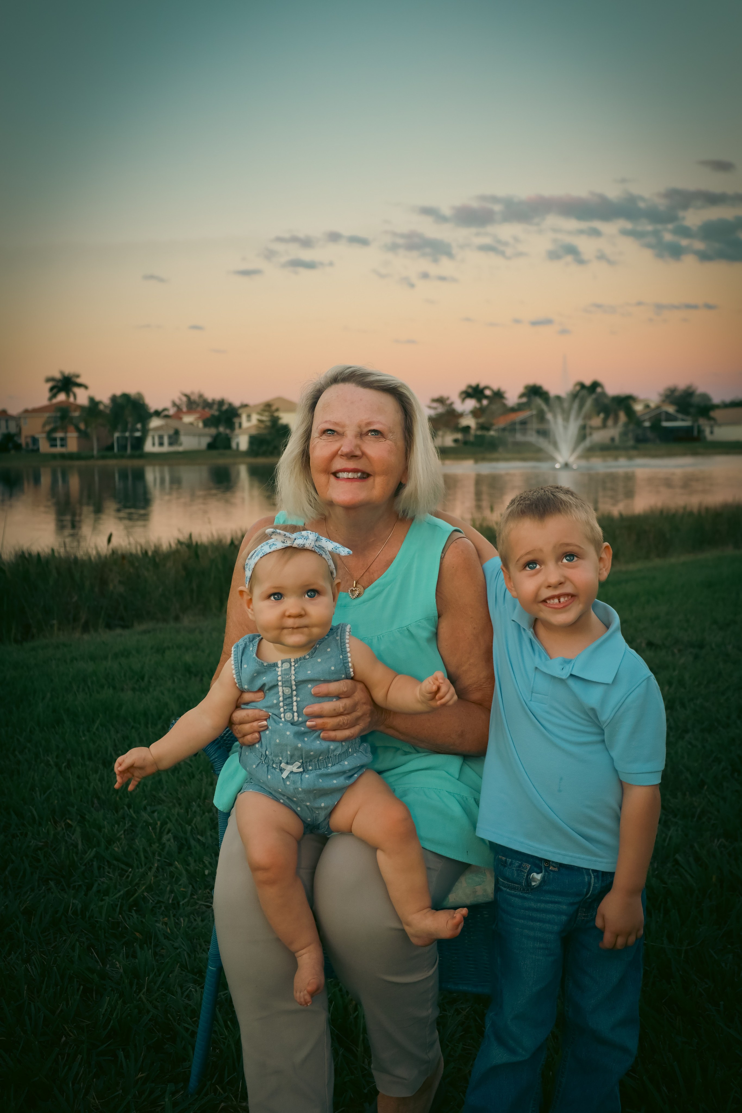 Family Photo Sample D. Out and About 239