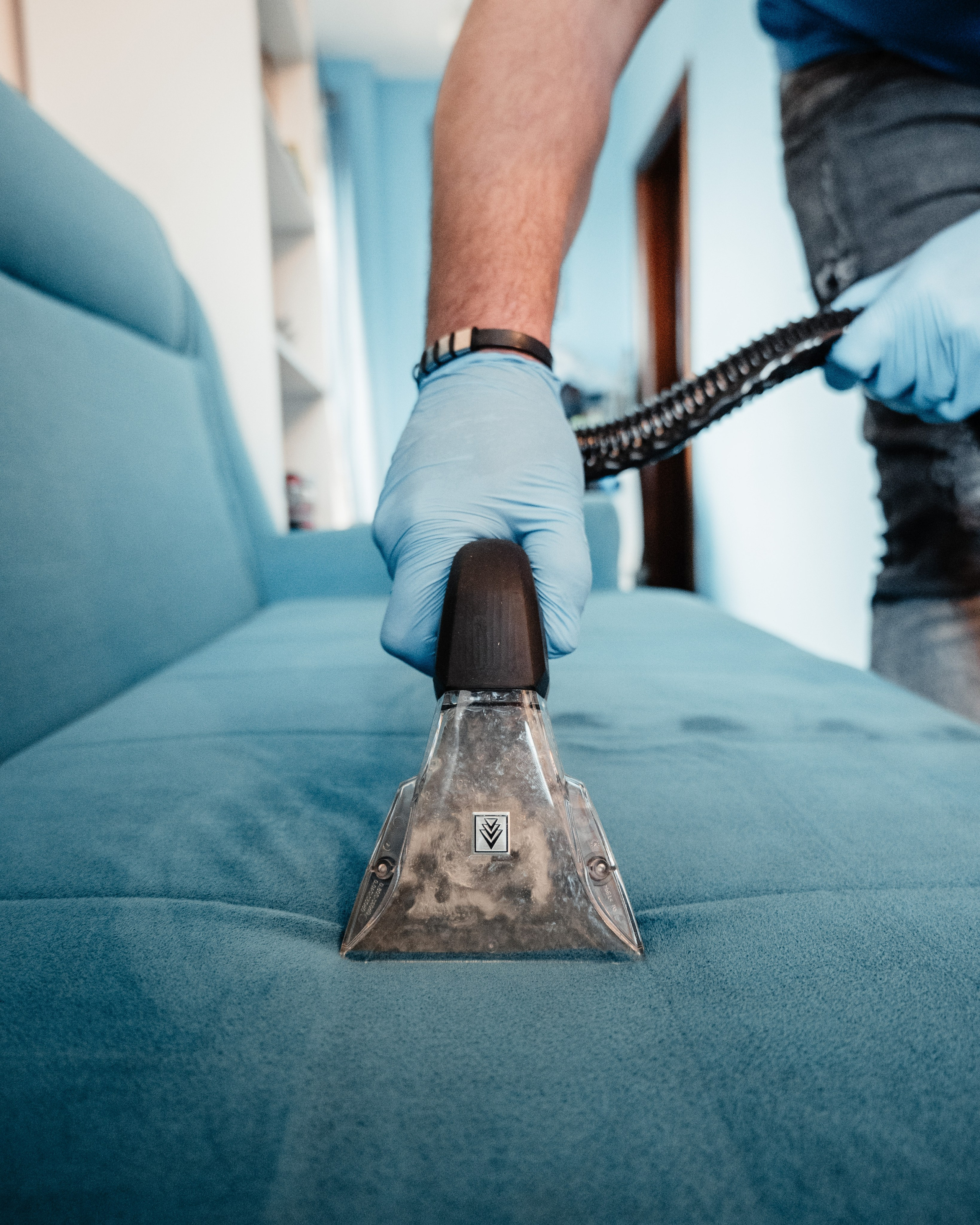 CLEVER CLEANING. Freesh Media Products