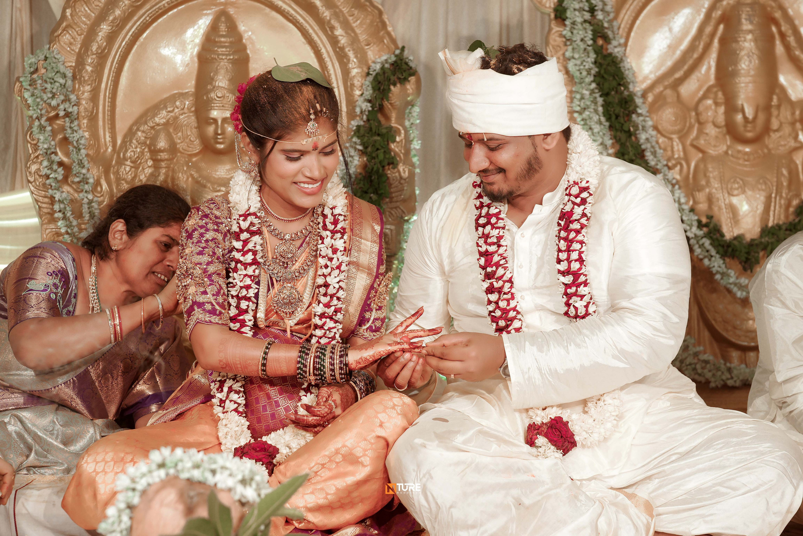 PHOTOS. NTURE WEDDING