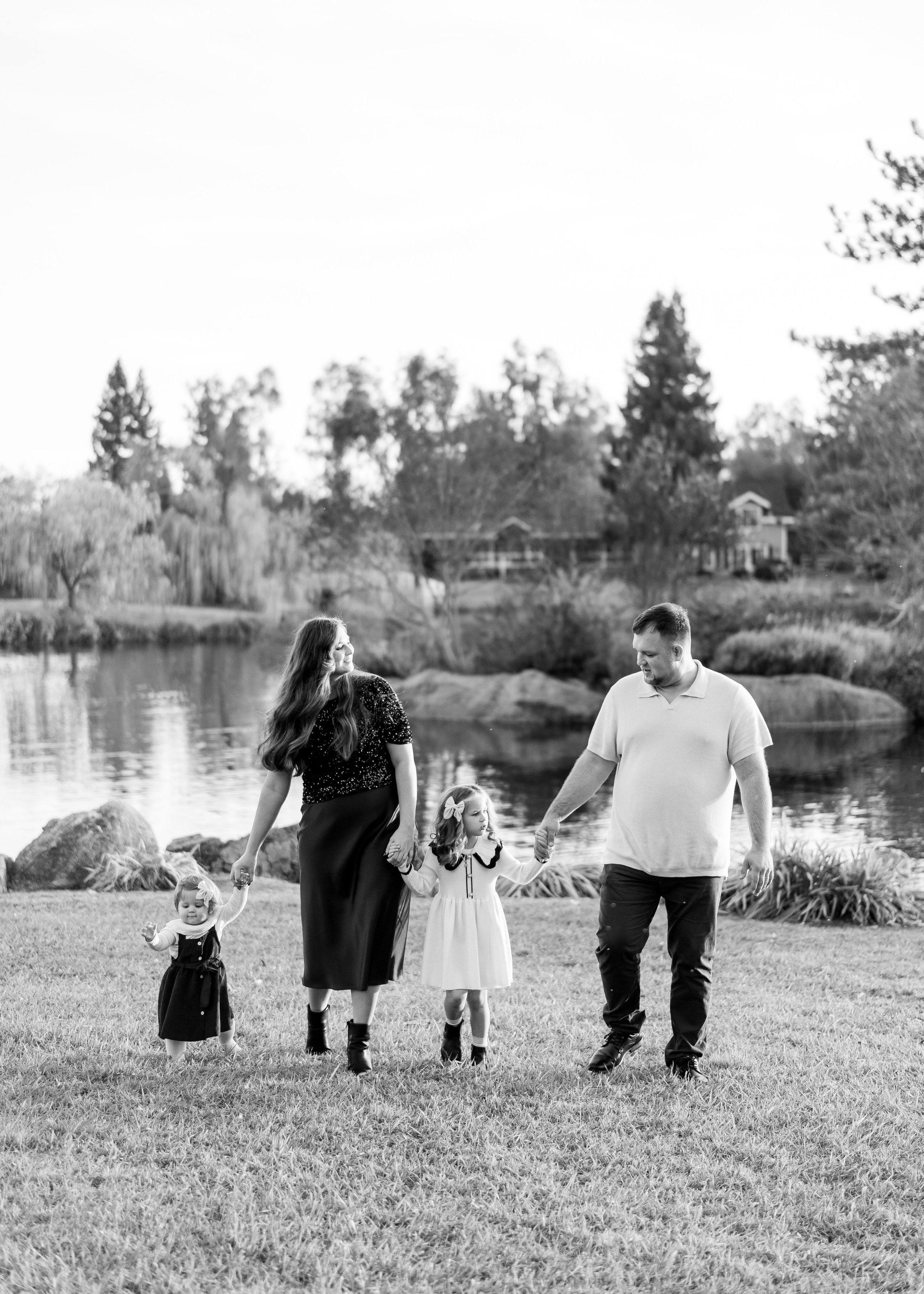 Klyushin family. Family photographer in Sacramento | Sofia Pavenko