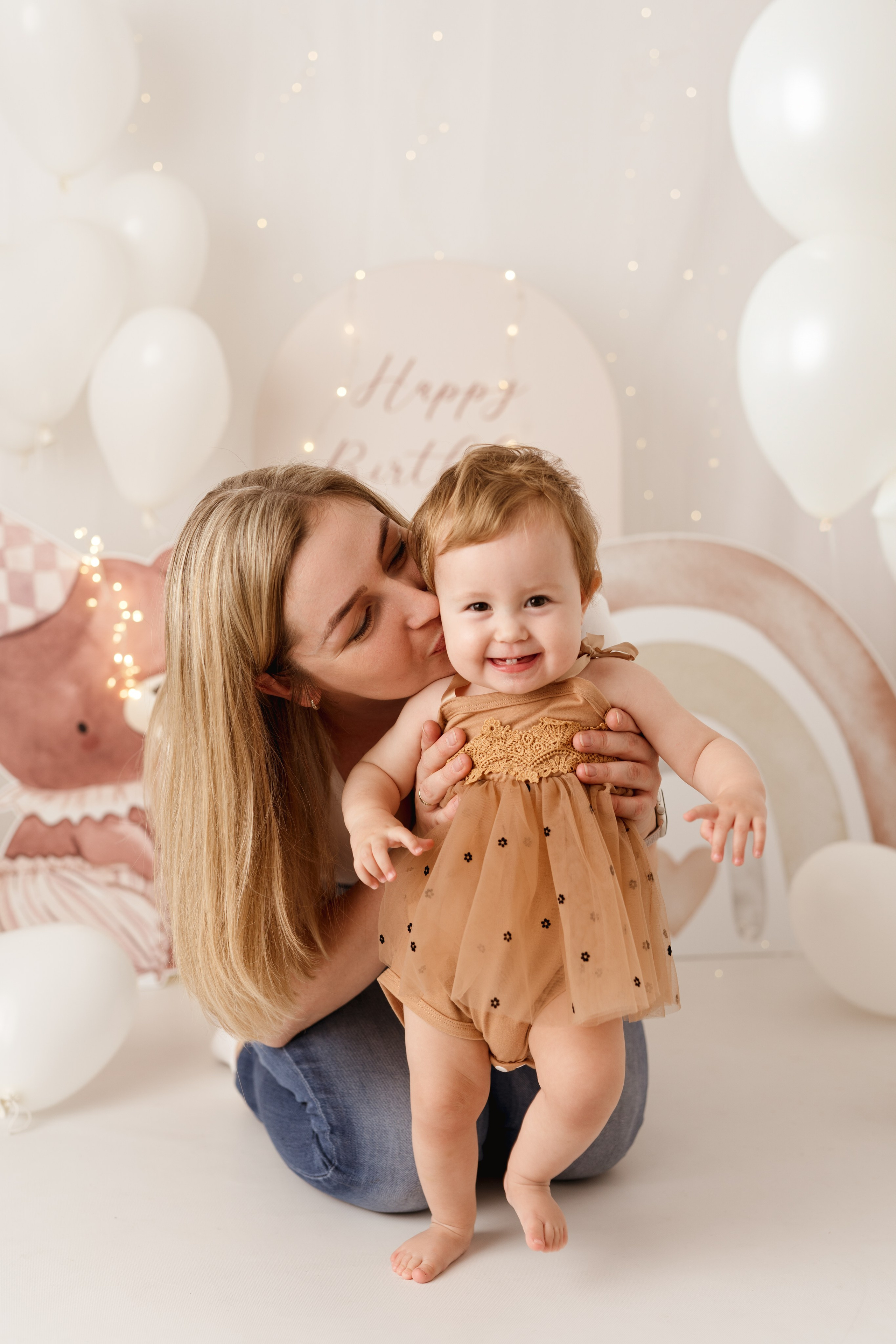 Sesja roczkowa Alicji. Fotograf Łódź - sesja ciążowa, noworodkowa, dziecięca. Studio w Łodzi