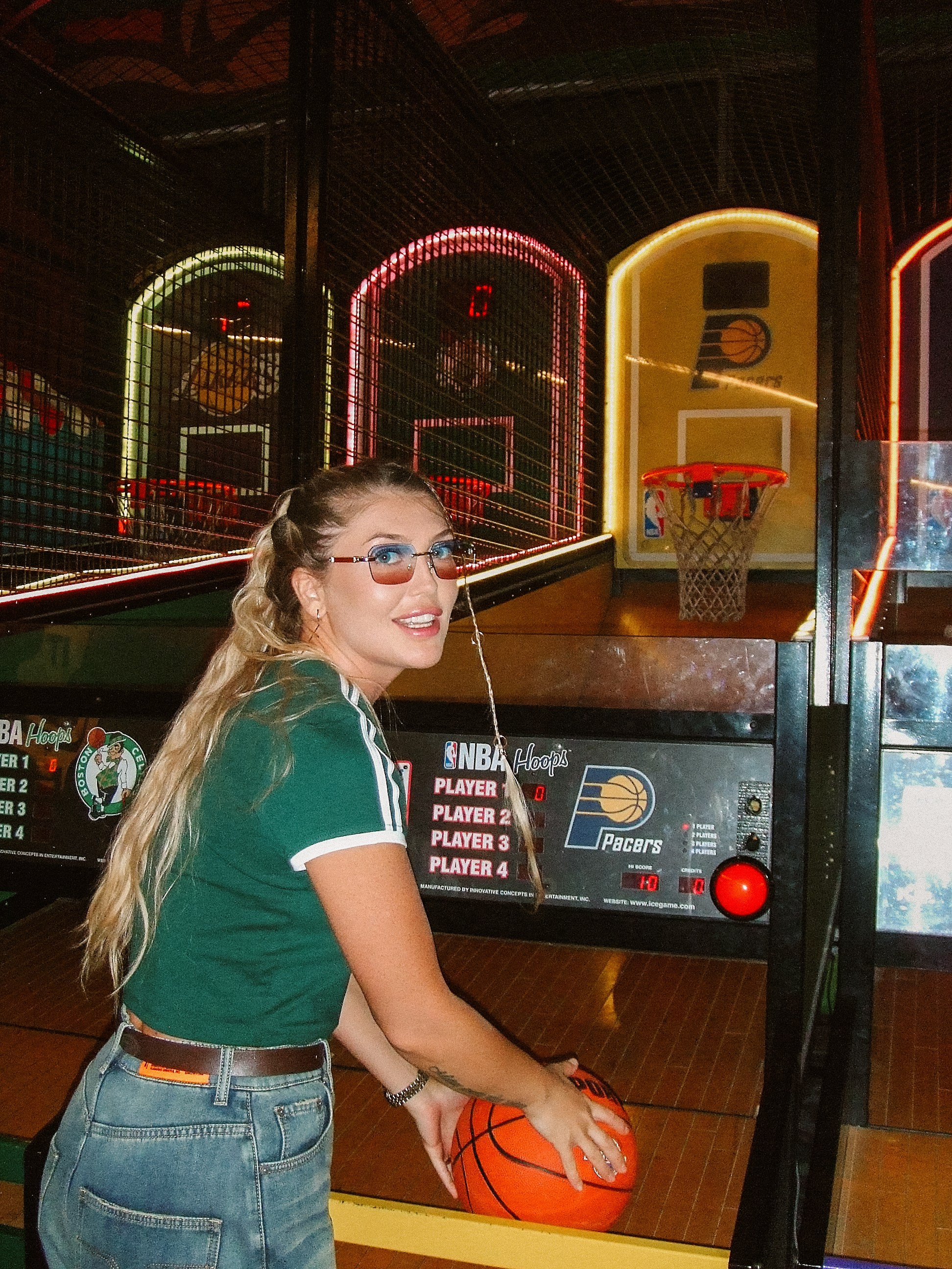 Vika — 2000s Vibe “Game Zone”. Veronika Basova | Photographer | Cinematic & Magazine | Amman, Jordan