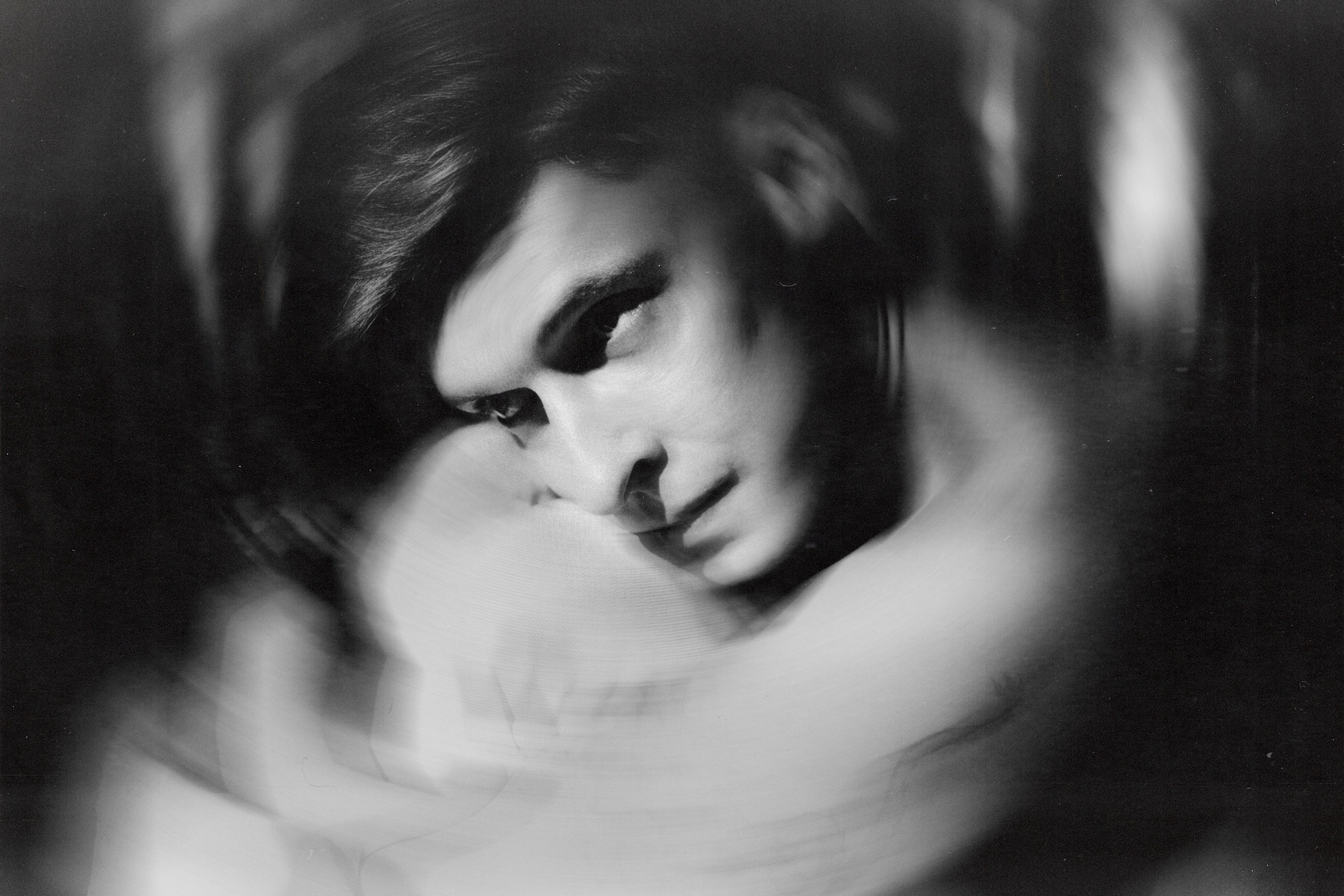 Nikita lost in the forest. Creative photographer in Madrid Anna Dvorianskaia