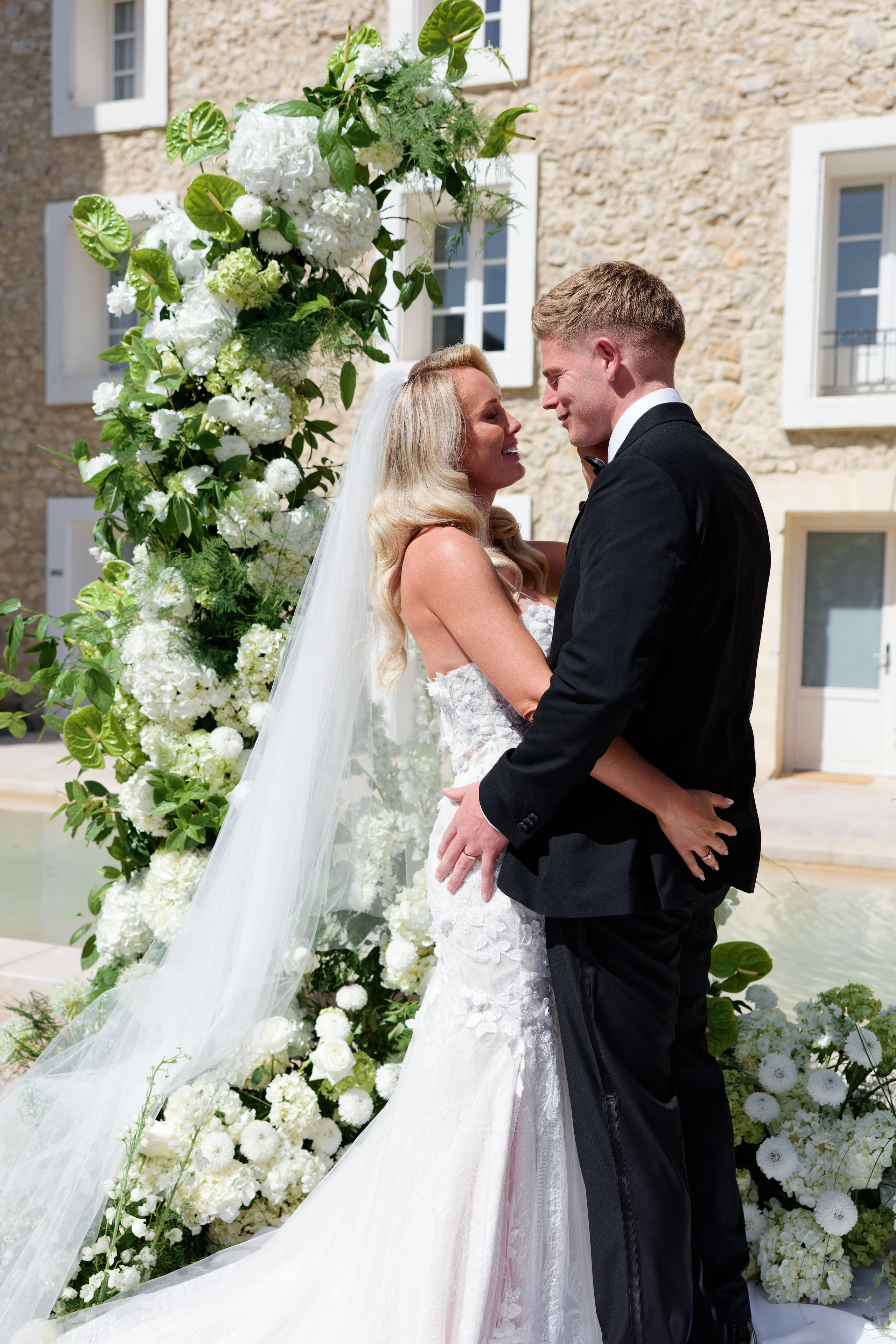 Wedding at Château L’Hospitalet in Narbonne, France. Destination Wedding Photographer — Nikita Burtsev
