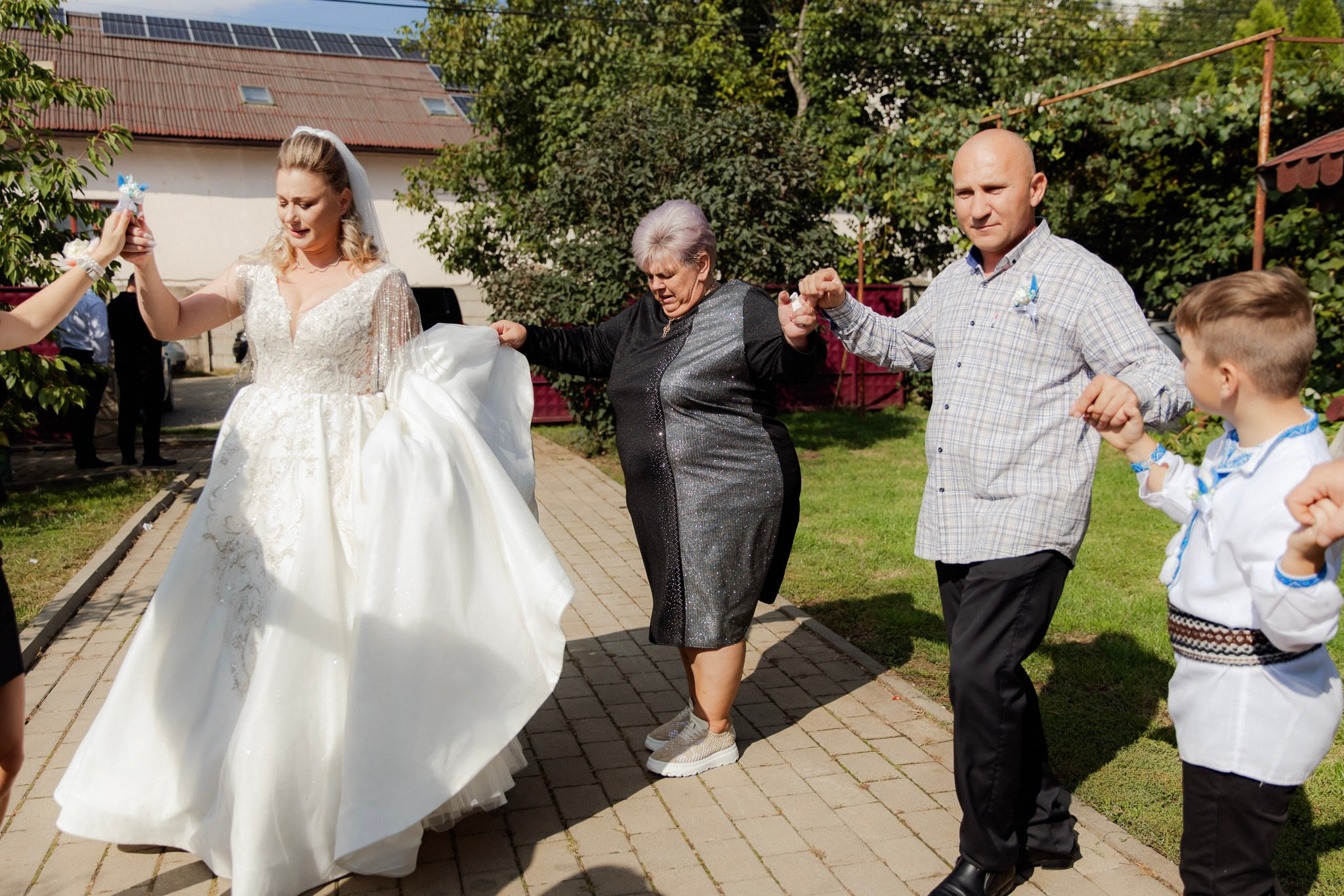 Mihai & Oana. Servicii foto-video profesionale, pentru momente de neuitat