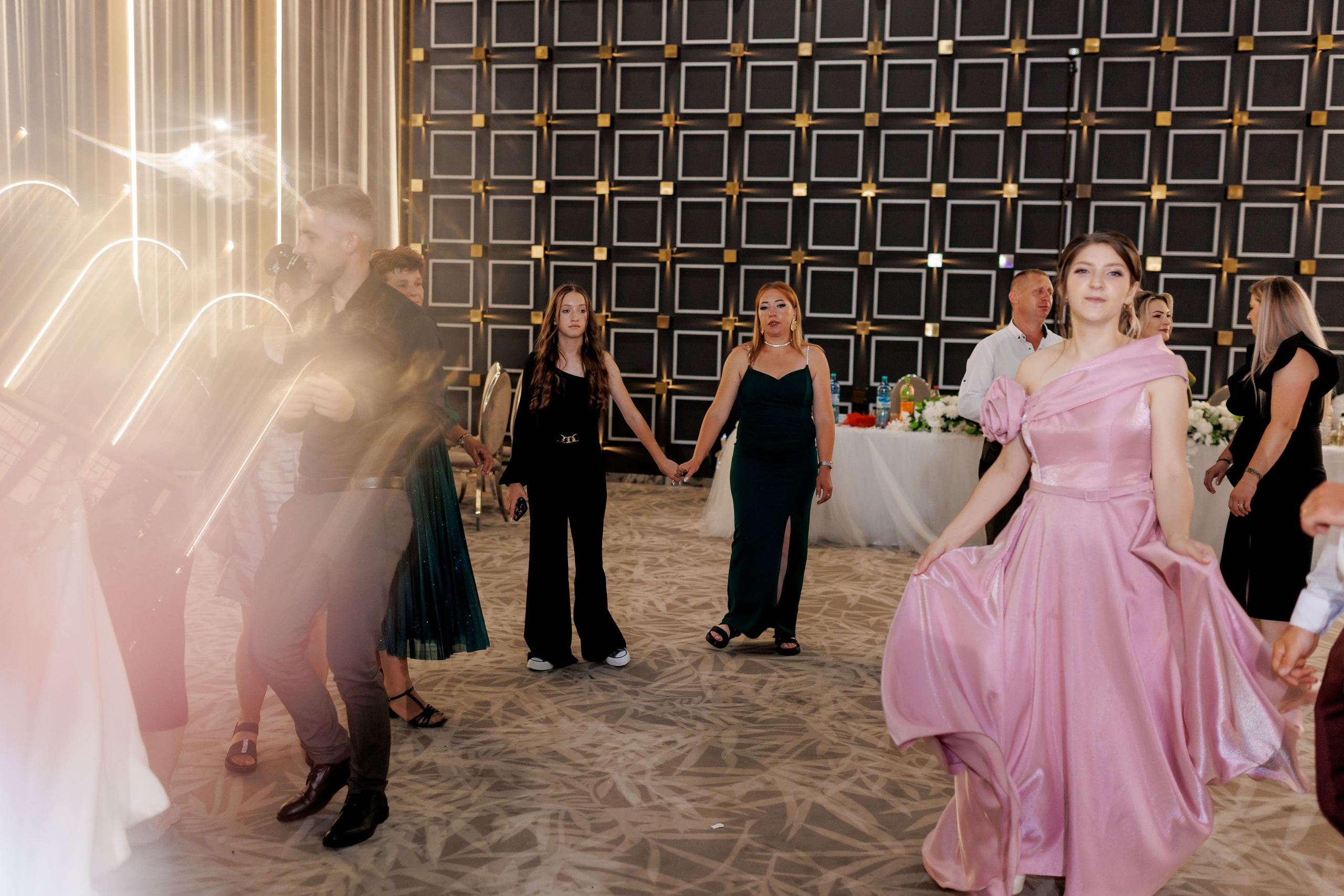 Nunta Nicoleta & Răzvan | Fotografie & Videografie Profesională. Servicii foto-video profesionale, pentru momente de neuitat