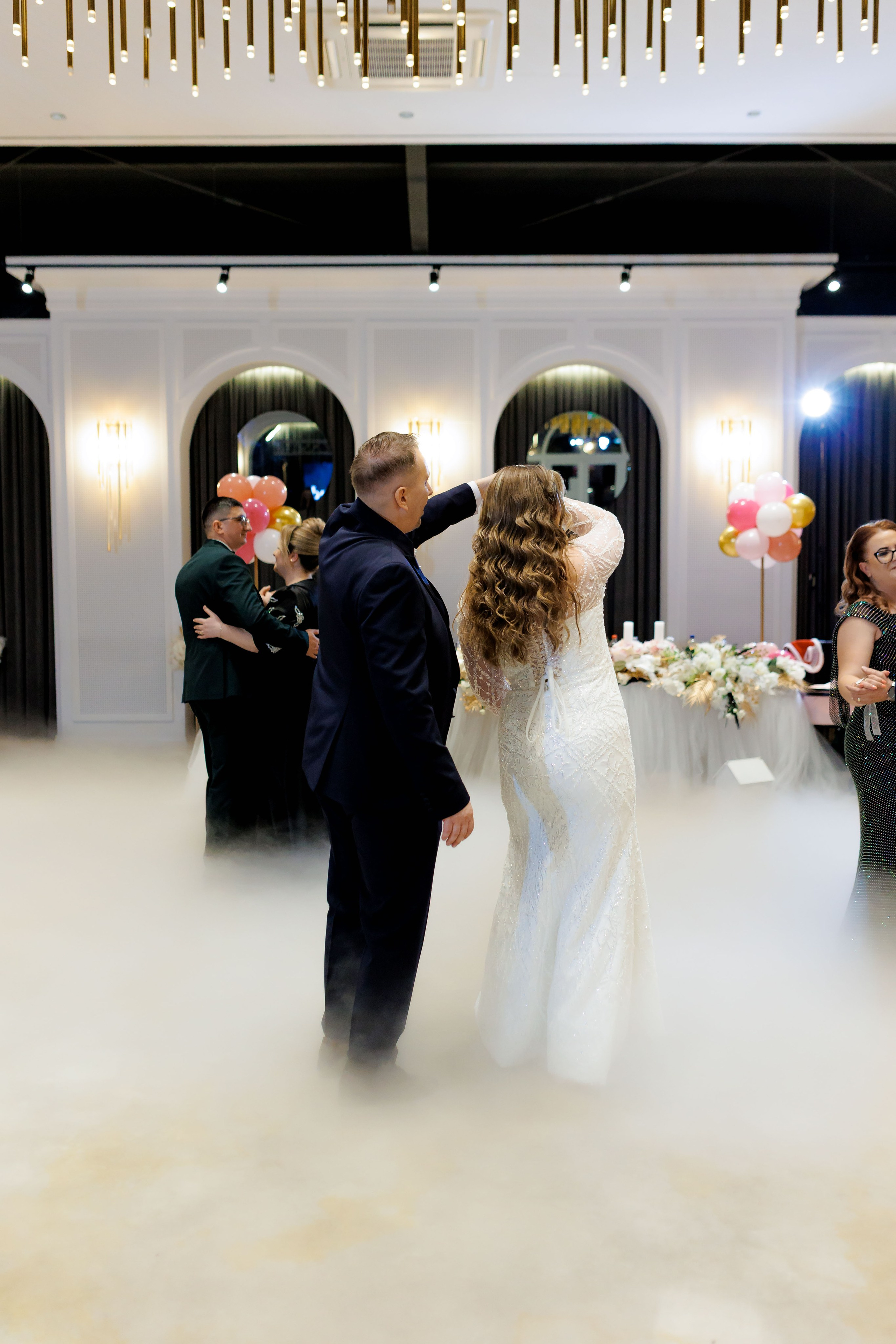 Povestea voastră, regizată de noi |Cristi Turculet Videograf Nuntă Suceava | wedding highlight. Servicii foto-video profesionale, pentru momente de neuitat