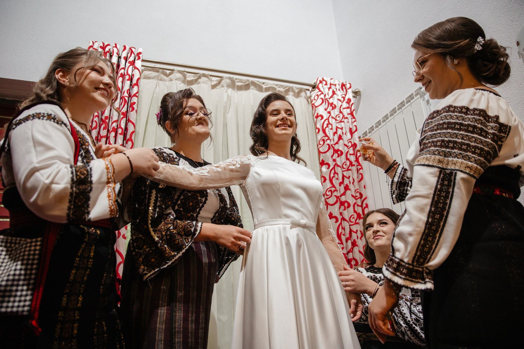 Nunta de Poveste la Sucevița: Cristi și Andreea. Servicii foto-video profesionale, pentru momente de neuitat