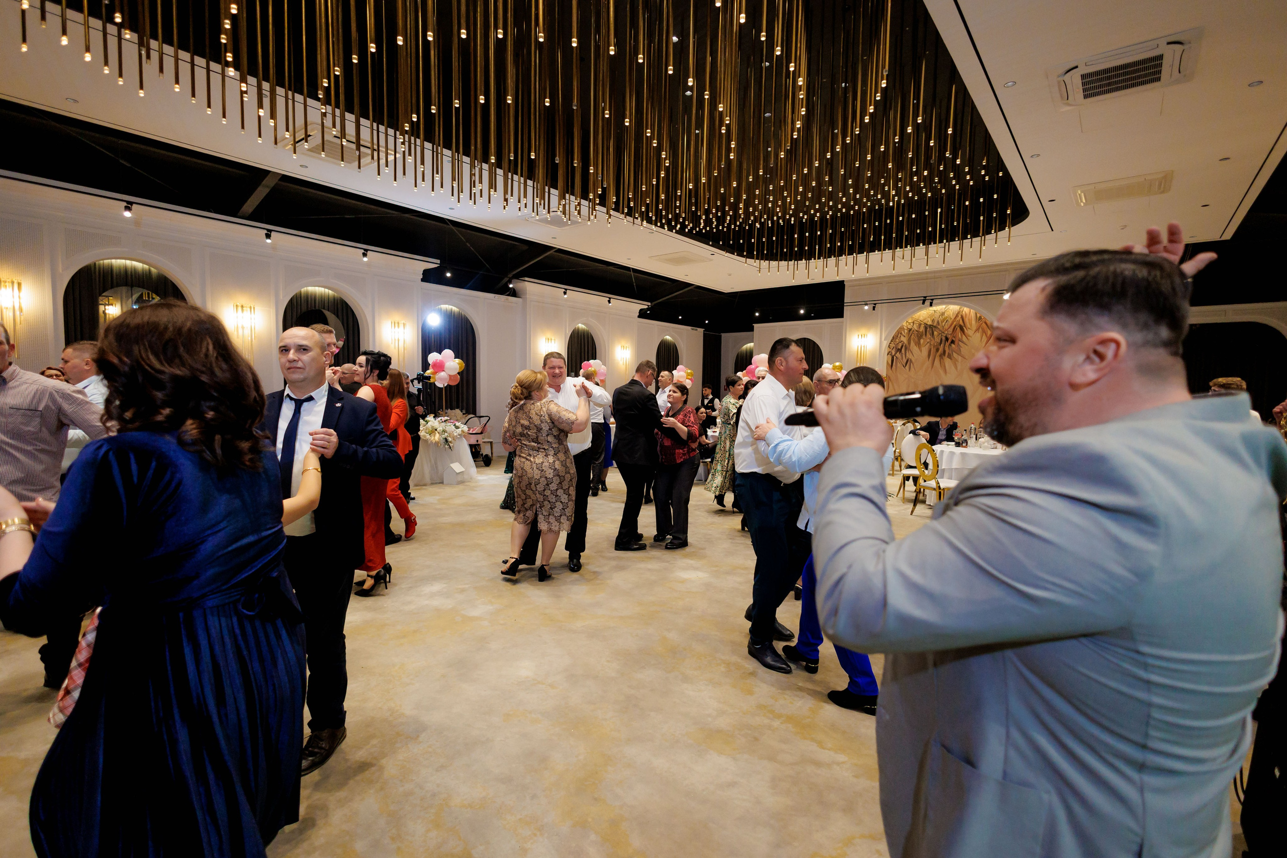 Povestea voastră, regizată de noi |Cristi Turculet Videograf Nuntă Suceava | wedding highlight. Servicii foto-video profesionale, pentru momente de neuitat