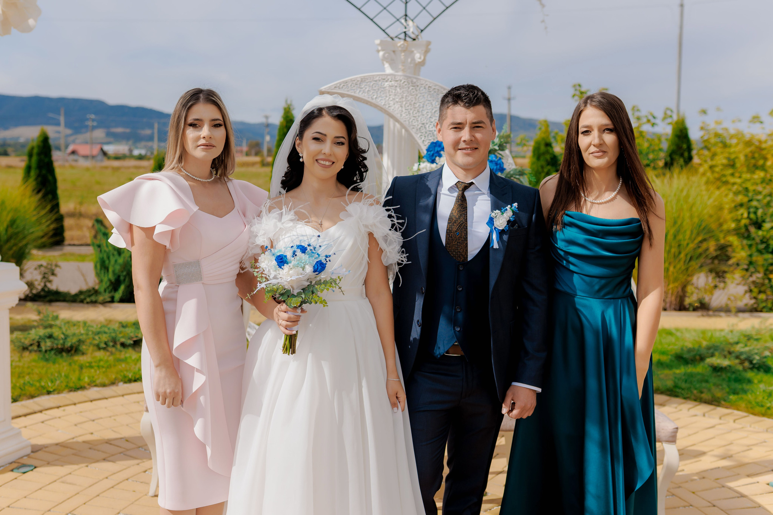 Loredana & Emilian – Ziua Nunții | Videografie - fotografie Botez Suceava, Iași, Botoșani. Servicii foto-video profesionale, pentru momente de neuitat