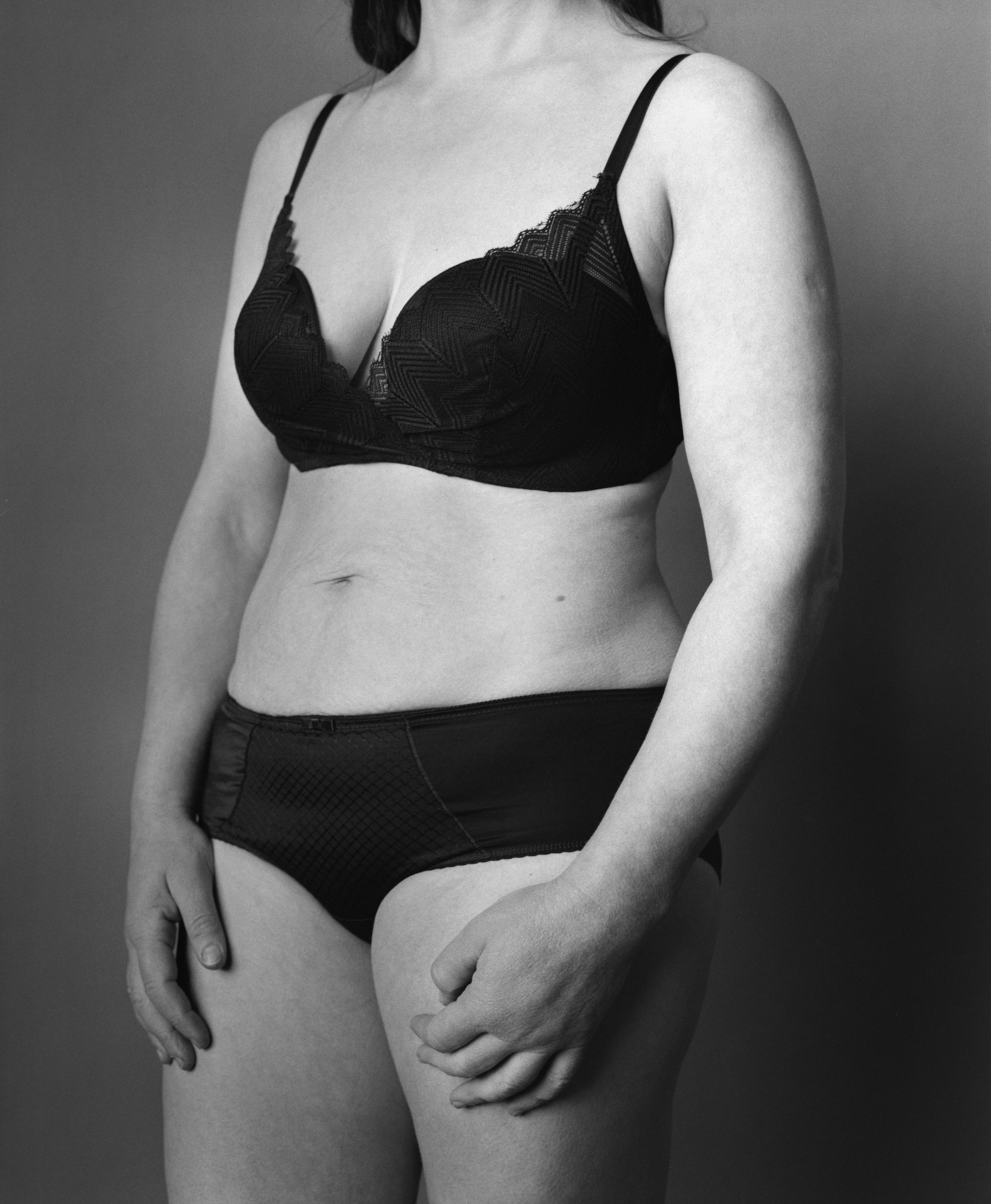 Опыт тела. Полина Сойреф, портретный и документальный фотограф