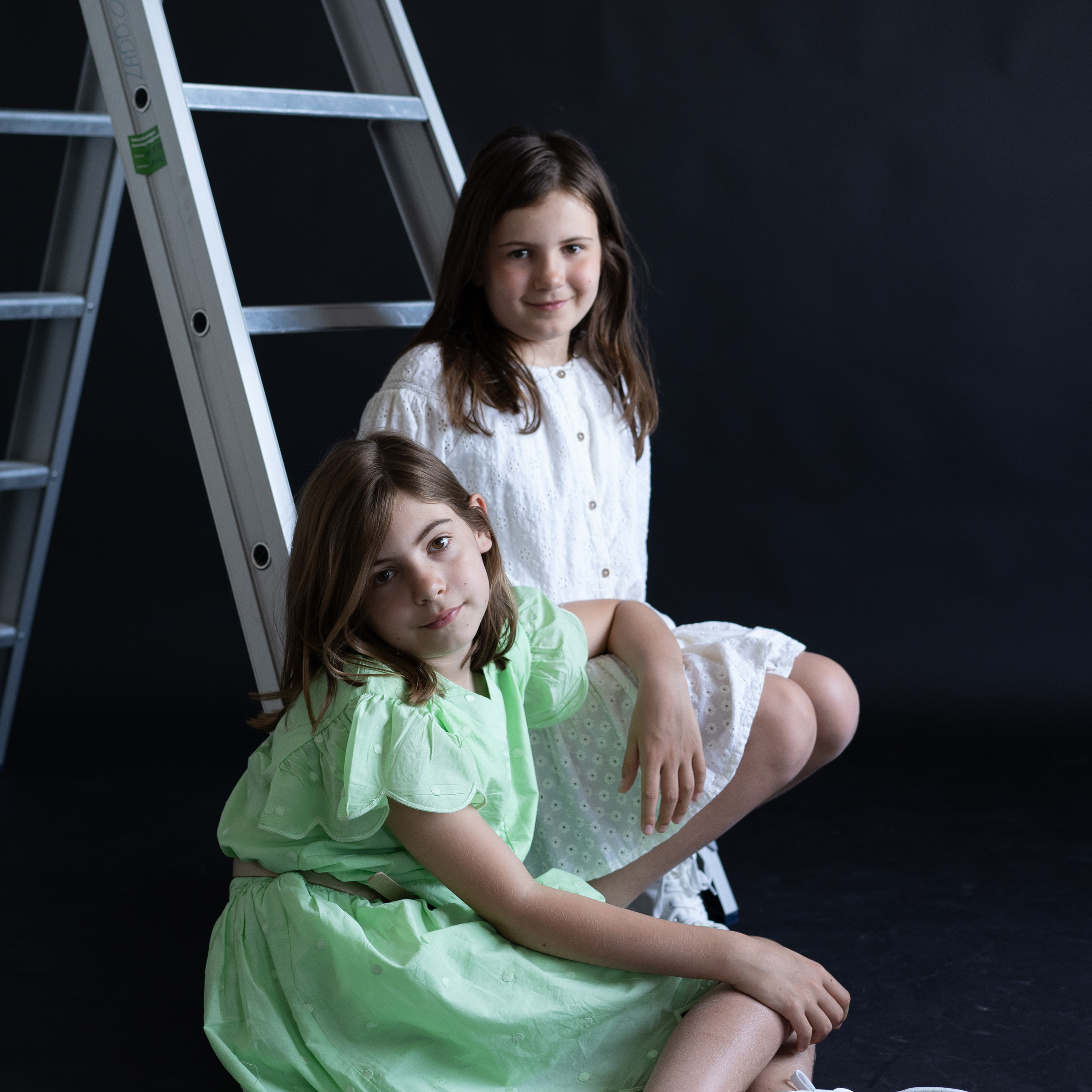 Kids-models Tiana en Tess. Tatyana Van Hedent een fotograaf te Zele, Oost-Vlaanderen