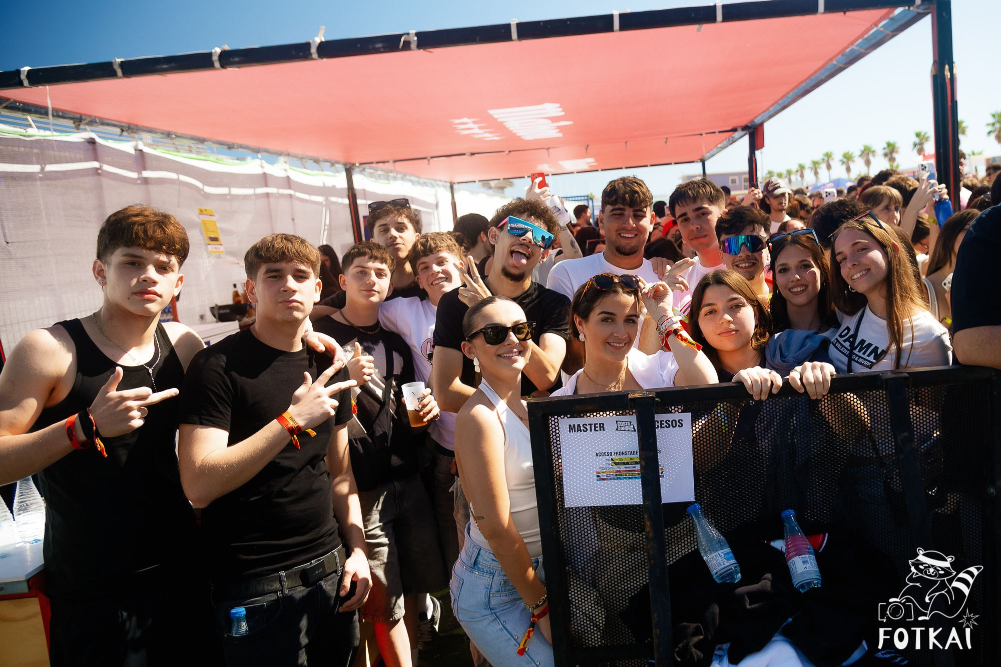 Costa Sonora 2026 Alicante Día 1 Fotos — encuéntrate en fotos y busca amigos del festival | FOTKAI