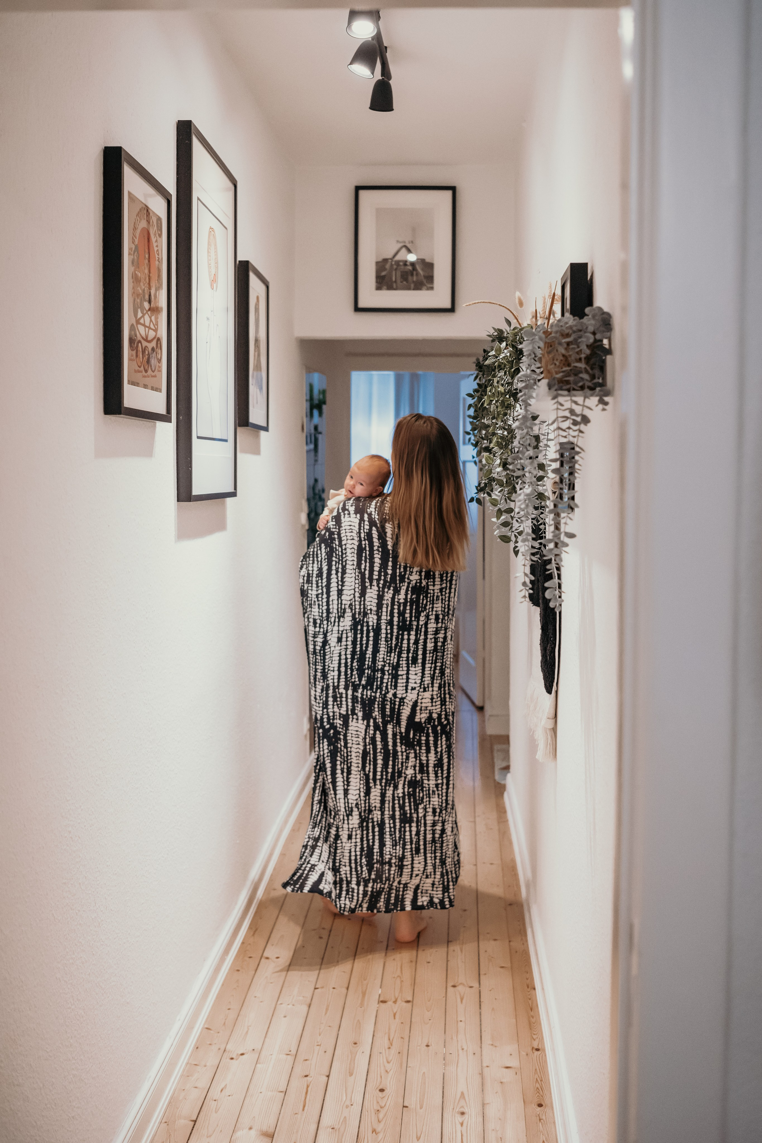 Isabelle. Maternity Newborn and Family photographer Hamburg Claire Hambley