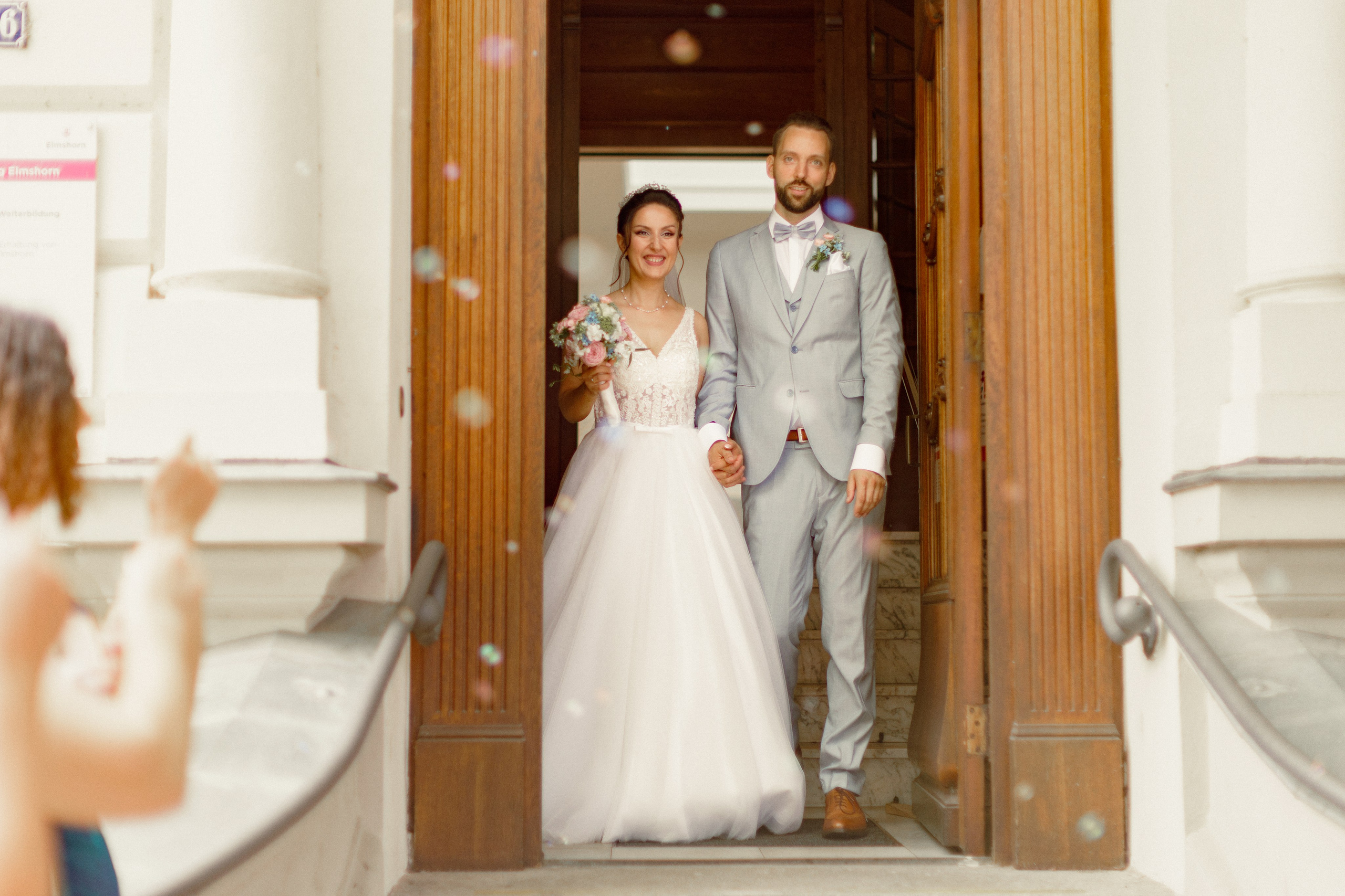 Hochzeitsfotografie in der Weißen Villa Elmshorn | Historischer Charme in Schleswig-Holstein. Hochzeitsfotograf und Hochzeitsvideograf aus Hamburg | Roka21Film