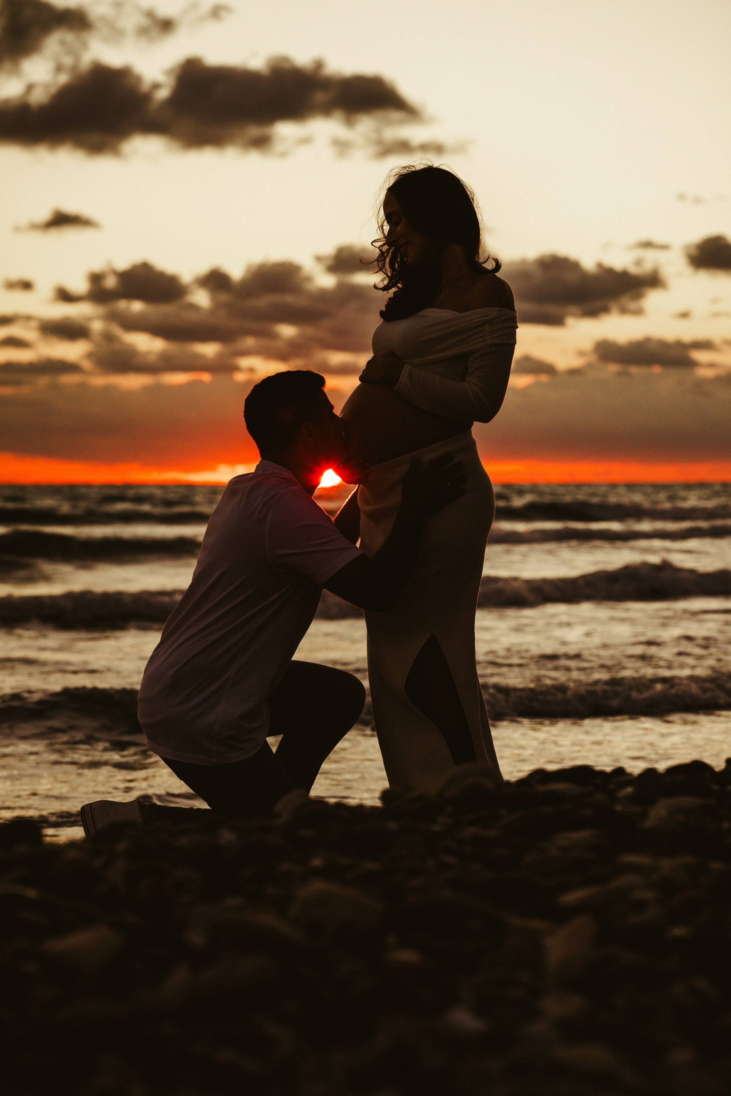 MATERNITY. Giannis Ioannou